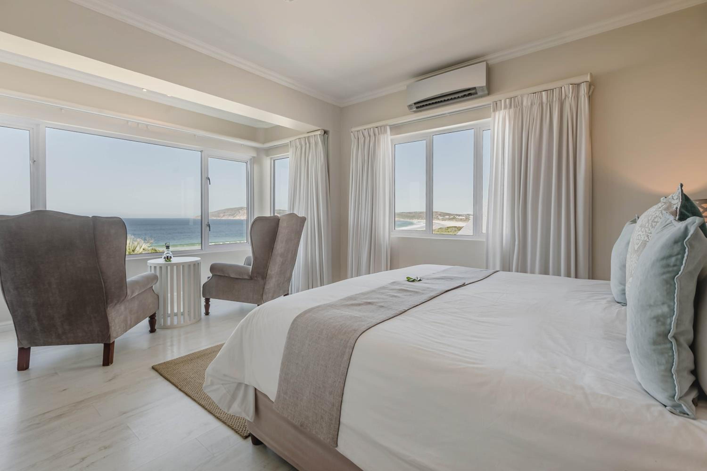 Sea View Suite with balcony