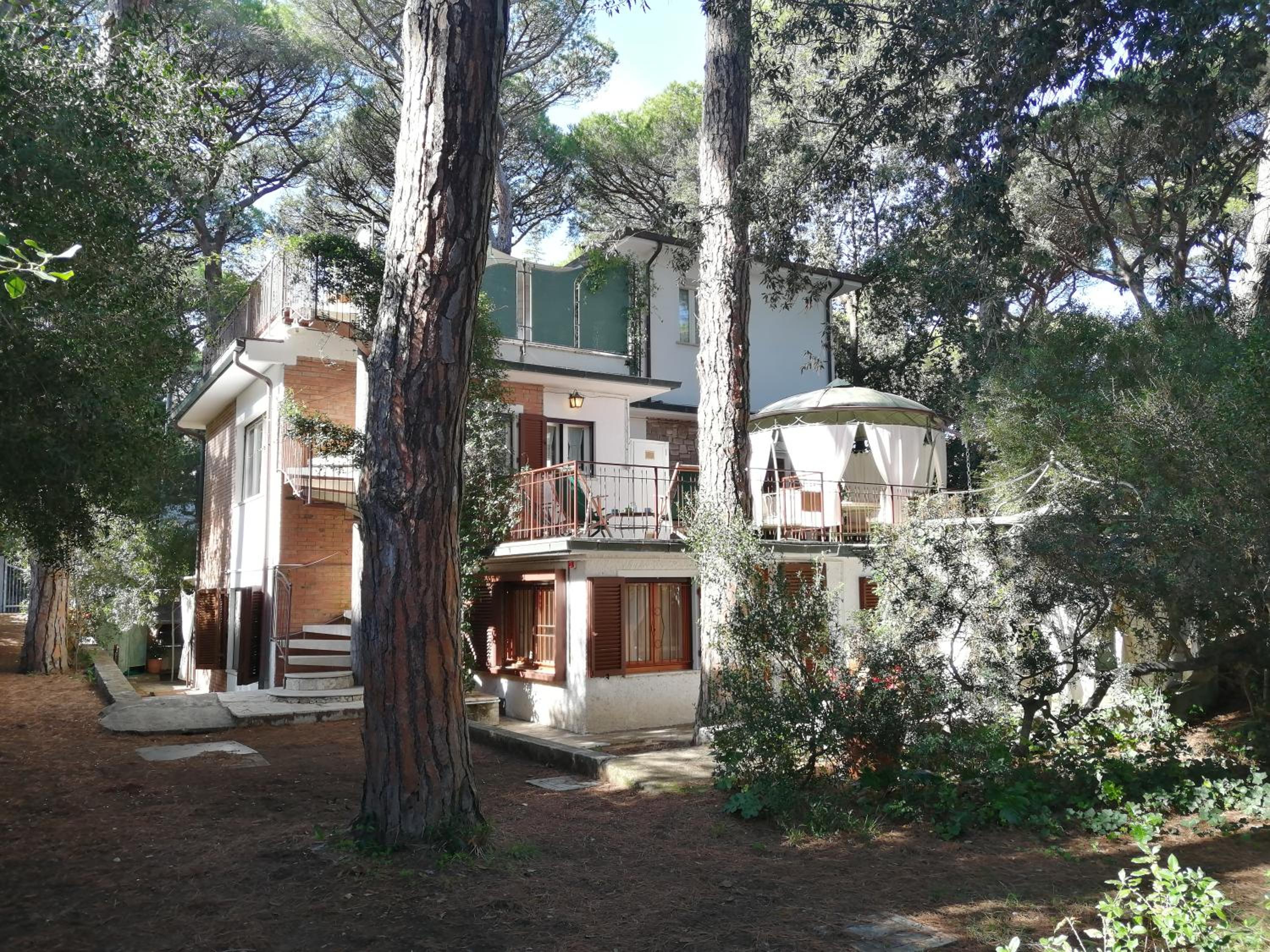 One-Bedroom Apartment (3 Adults) - Via Velhatri 7/9 photo 2