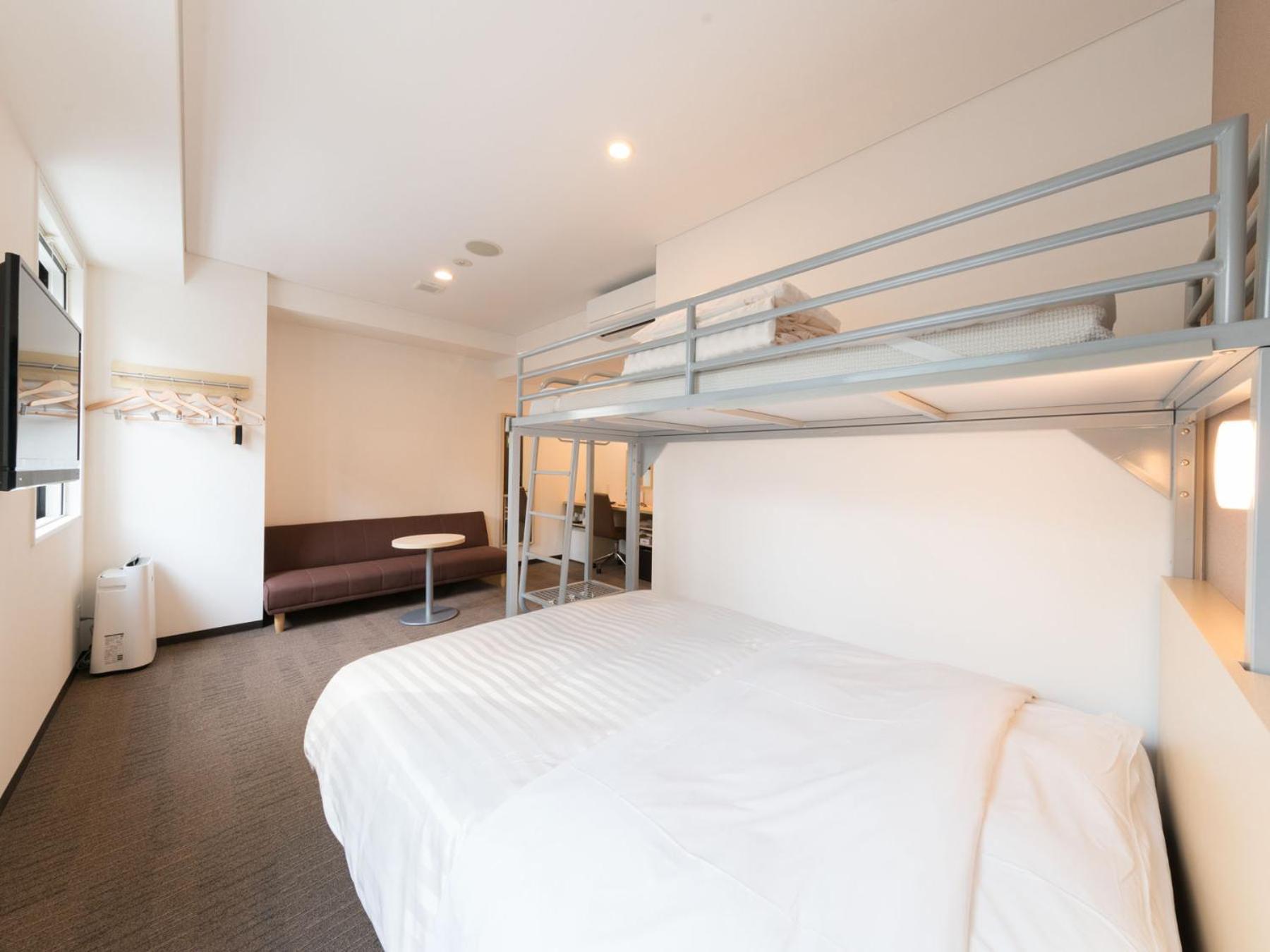 Superior Double or Twin Room photo 2