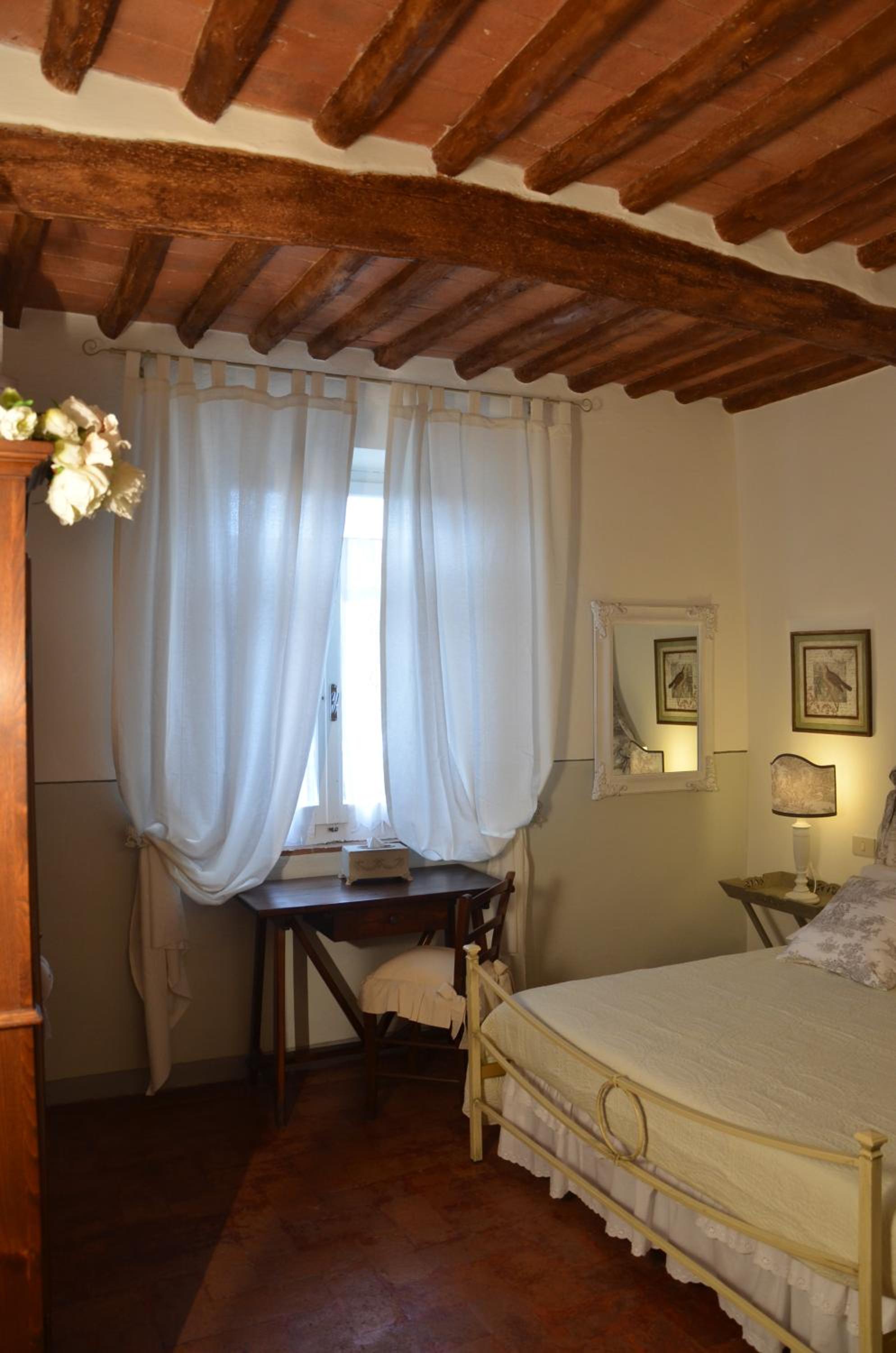 Double Room - Photo 16