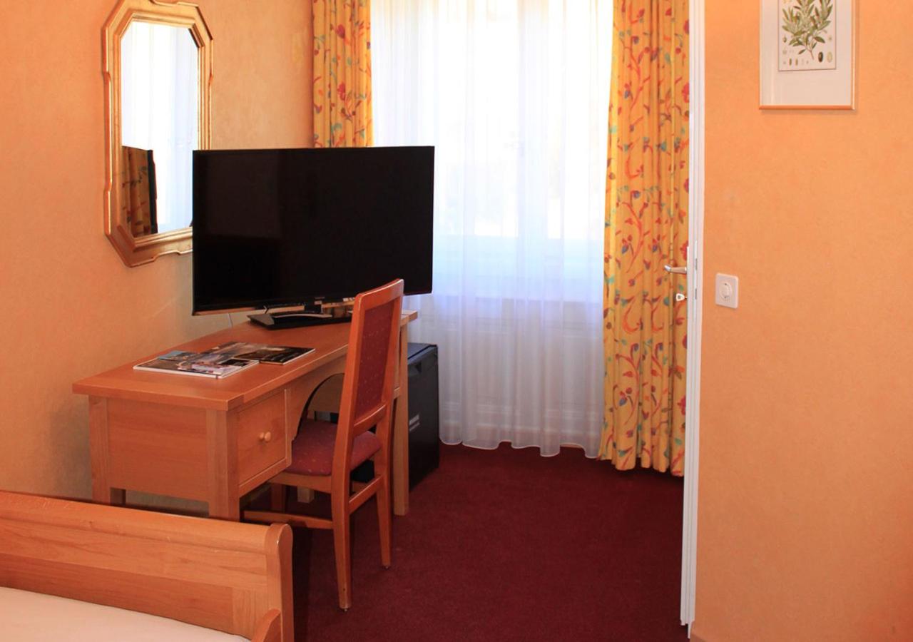 Standard Double Room - Photo 2