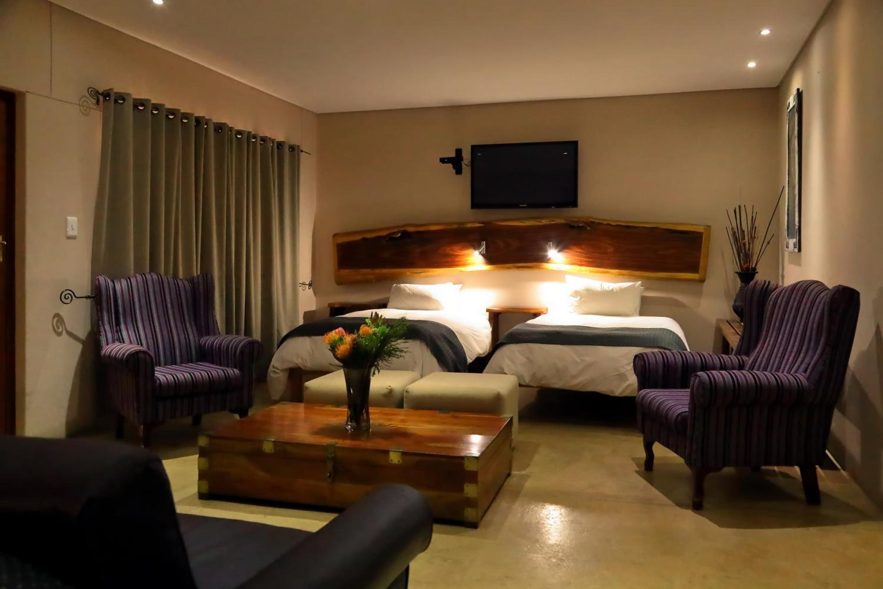 Luxury Family Suite photo 3