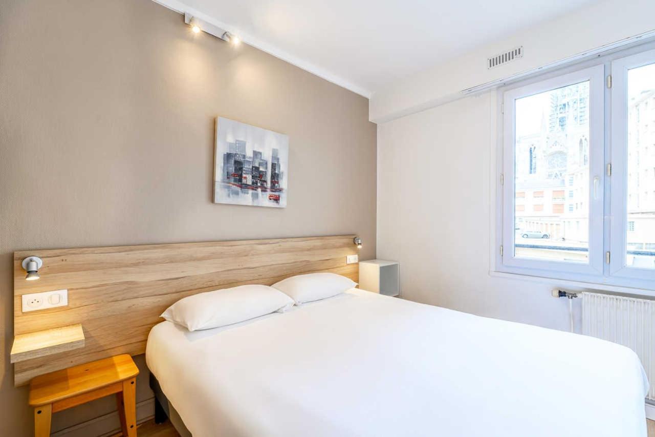 Standard Double Room - Photo 1
