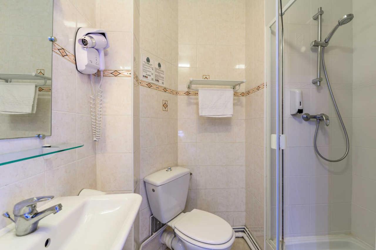 Standard Double Room - Photo 2