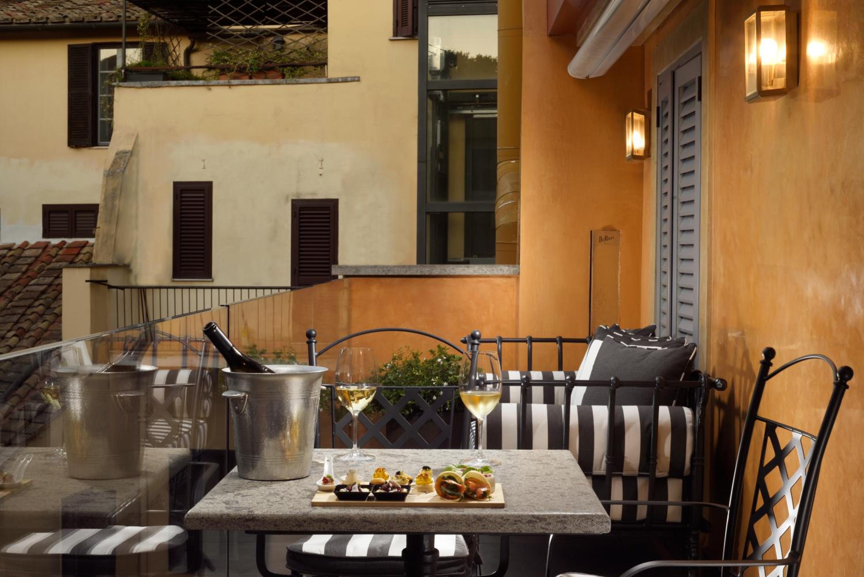 Suite with Balcony photo 2