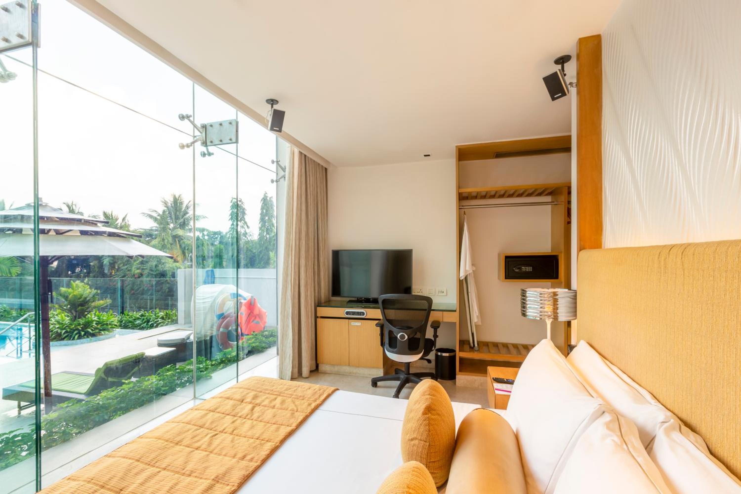 Loft Suite Pool View King Bed Loft Suite Pool View King Bed