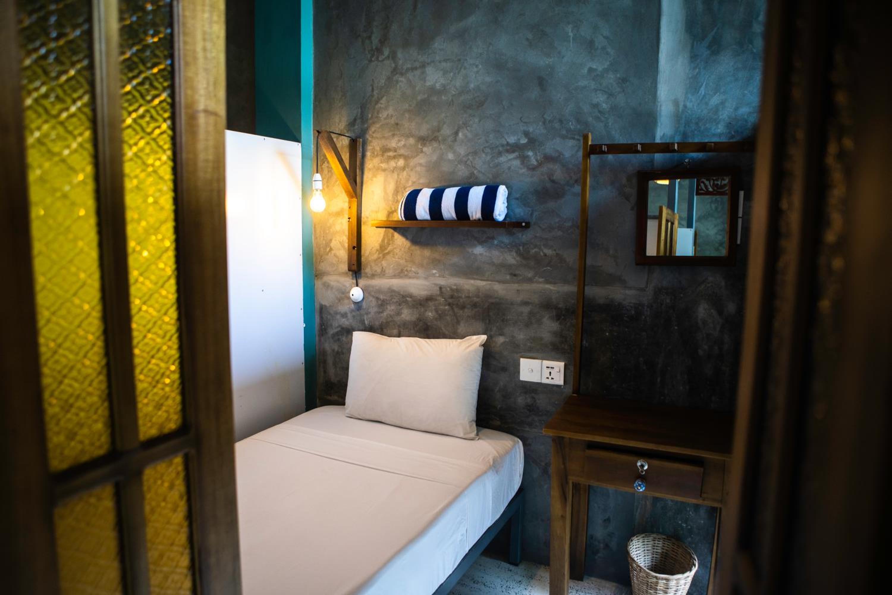 Bed in 9-Bed Mixed Dormitory Room photo 2