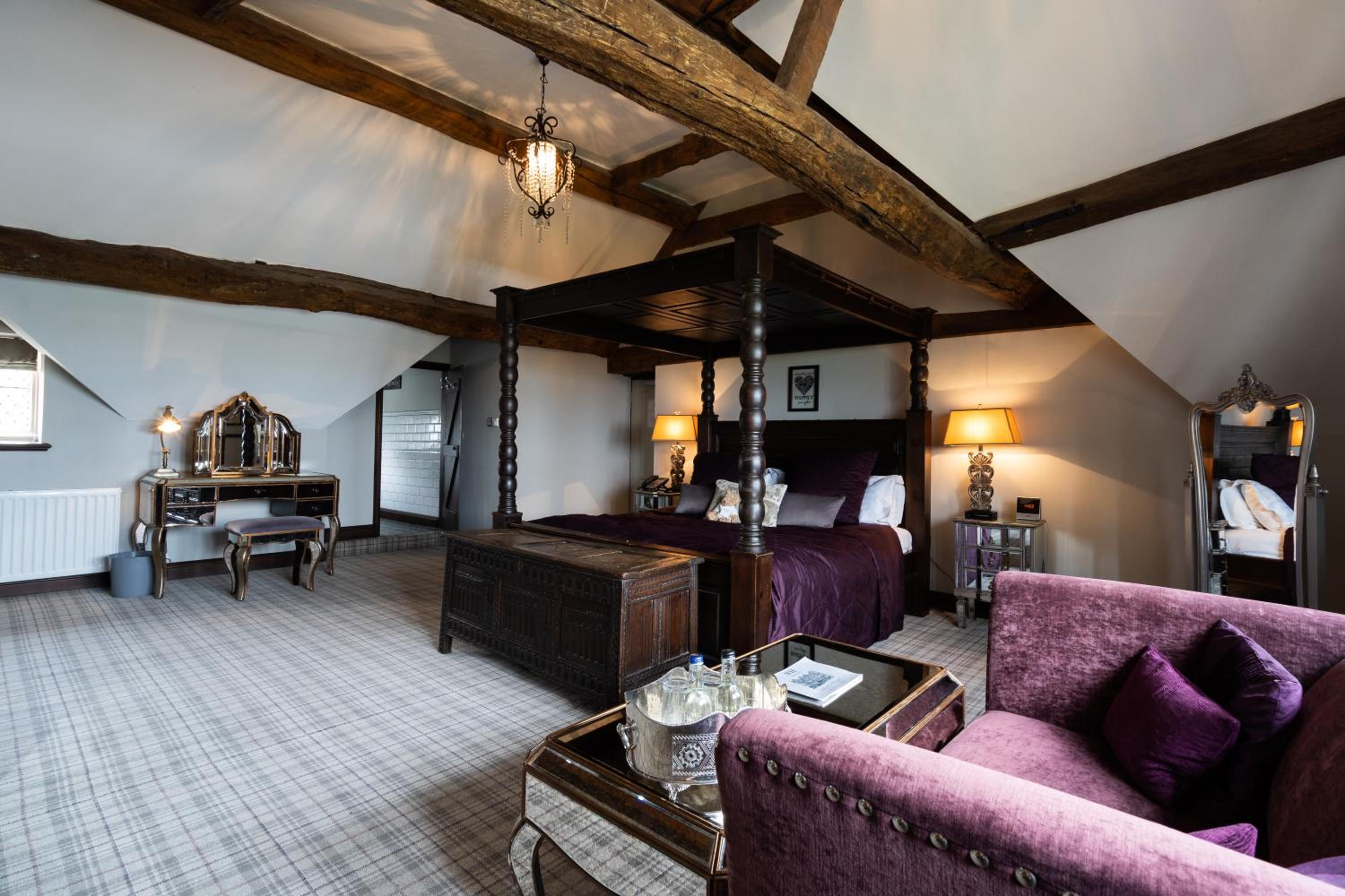 Luxury Suite photo 3