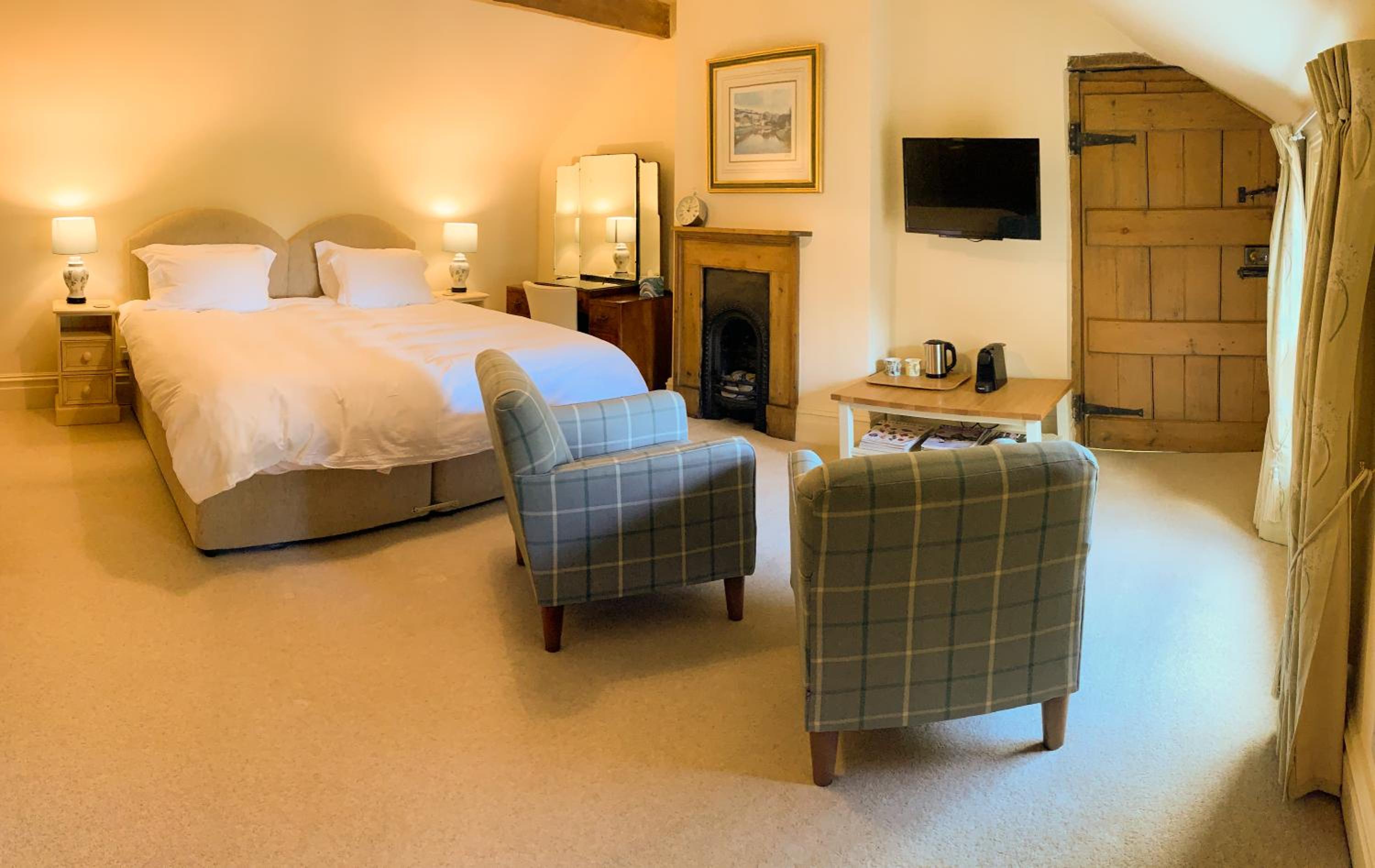 Deluxe Double or Twin Room with Garden View - Photo 1