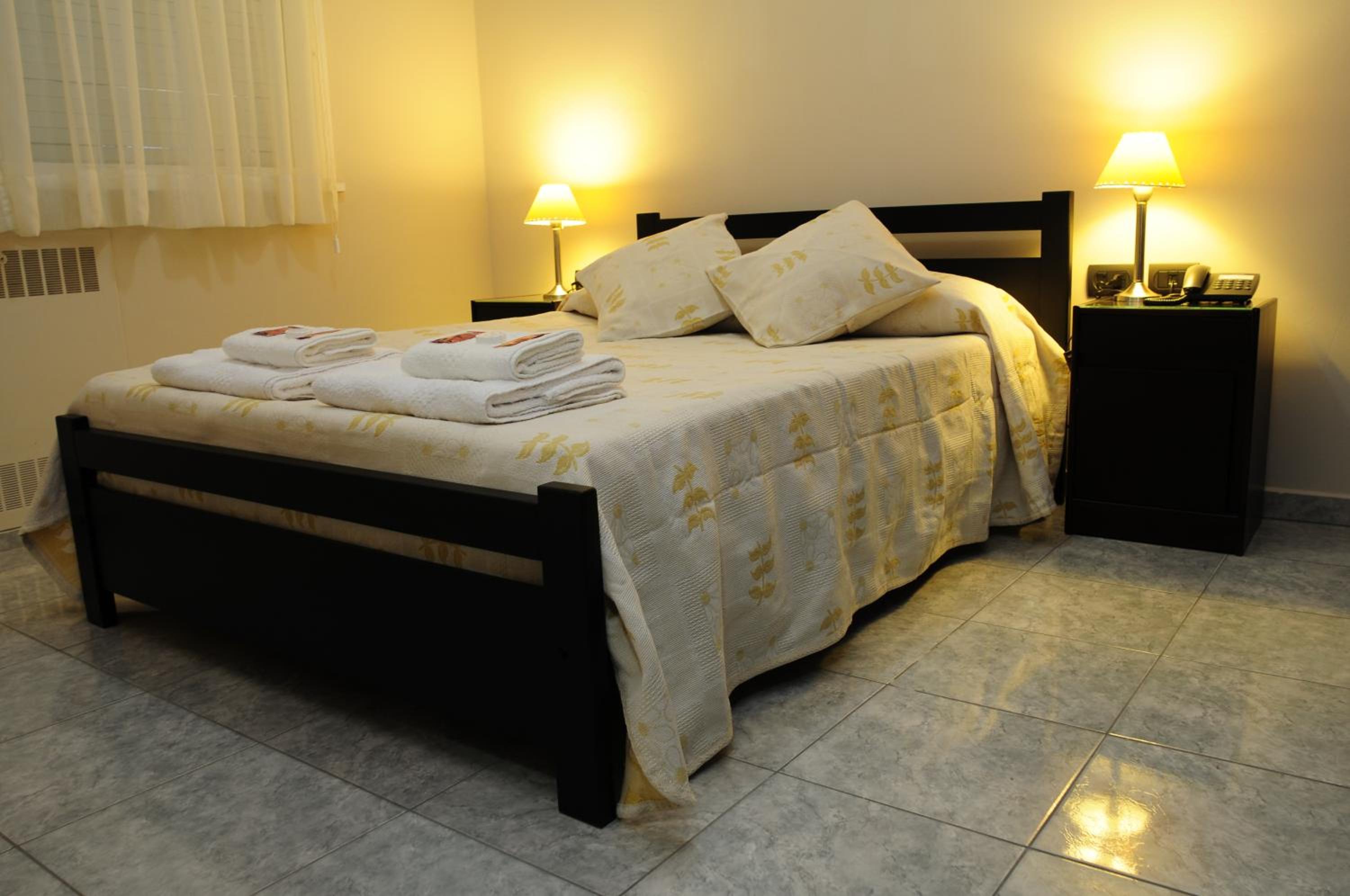 Standard Double or Twin Room photo 2