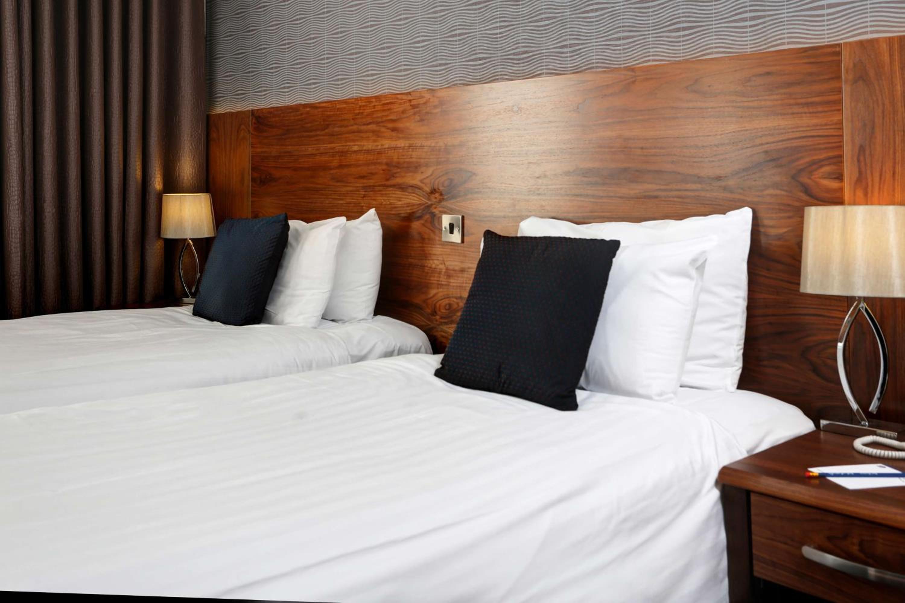 Standard Twin Room - Non-Smoking - Photo 3