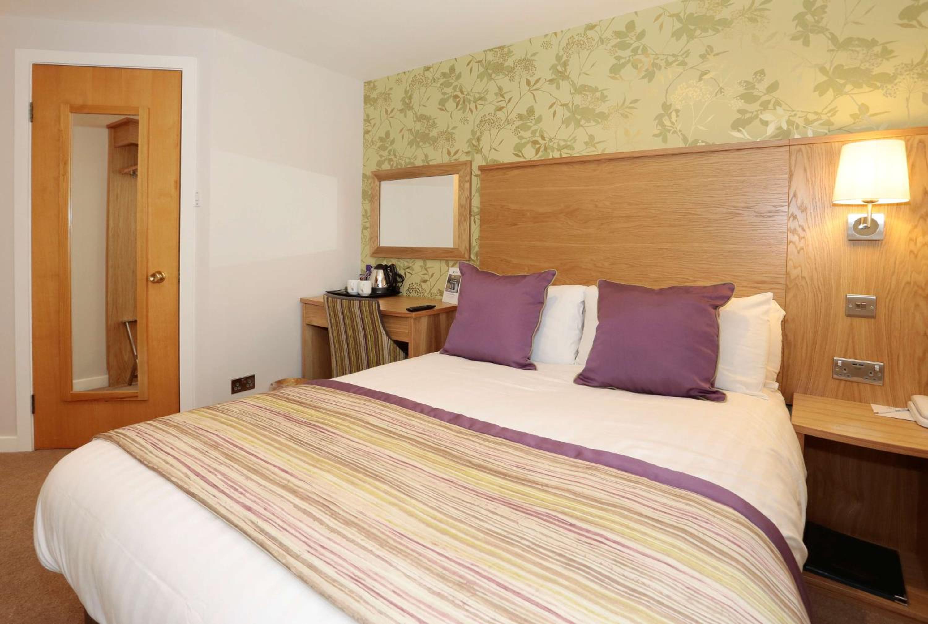 Small Double Room - Non-Smoking