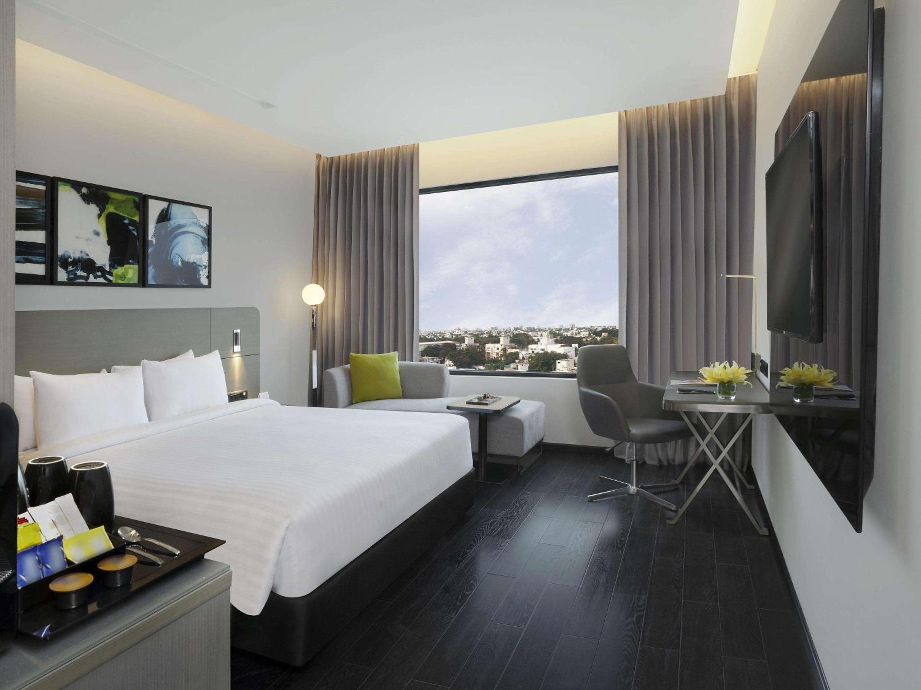 Superior Room with One King size bed - 25% off on Food & Soft Beverages at Coffee Shop