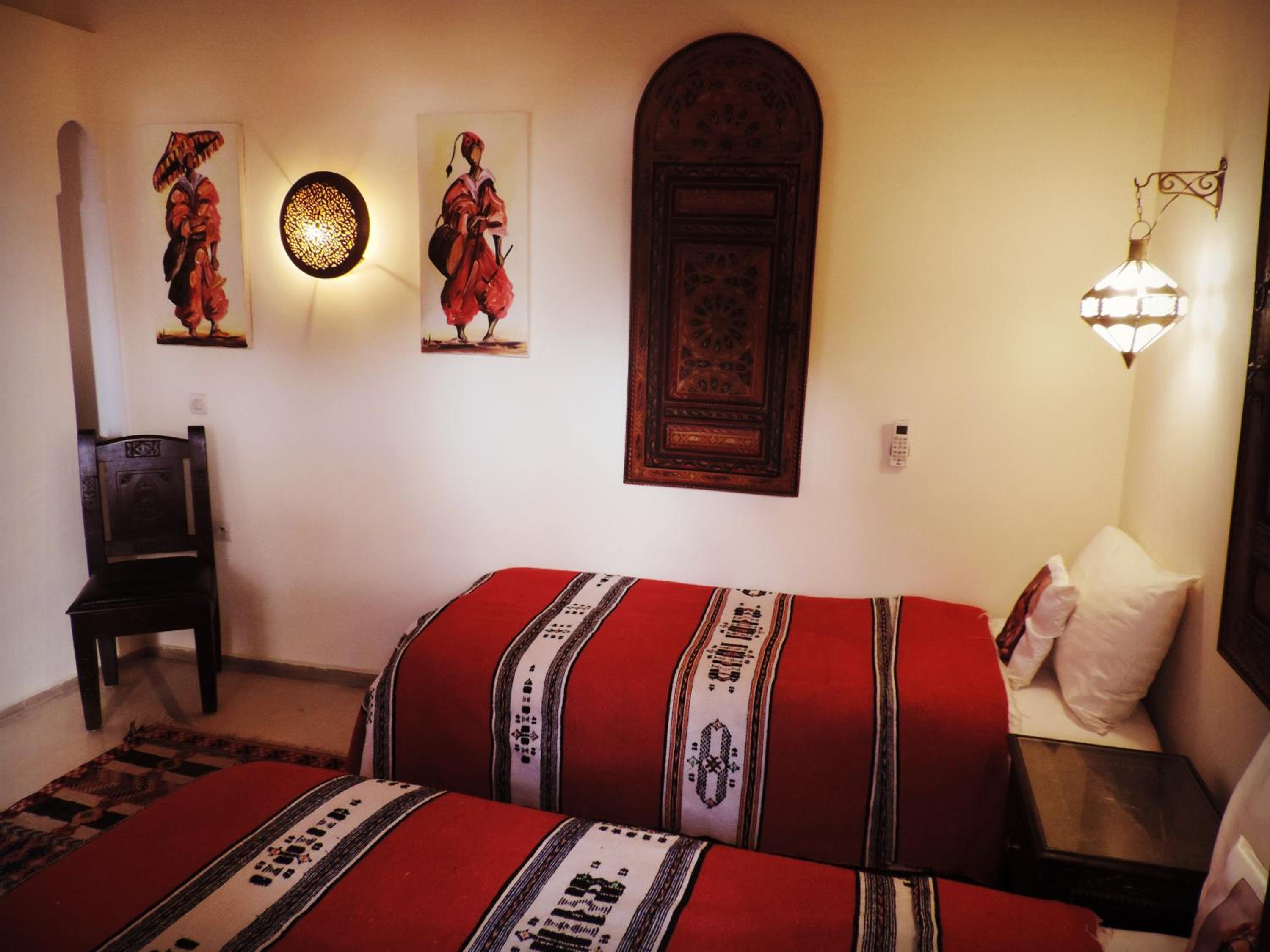 Twin Room - Photo 4