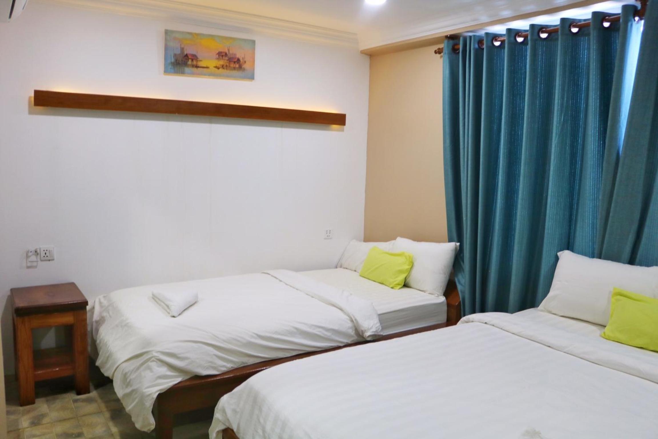 Deluxe Double Room with Two Double Beds photo 3