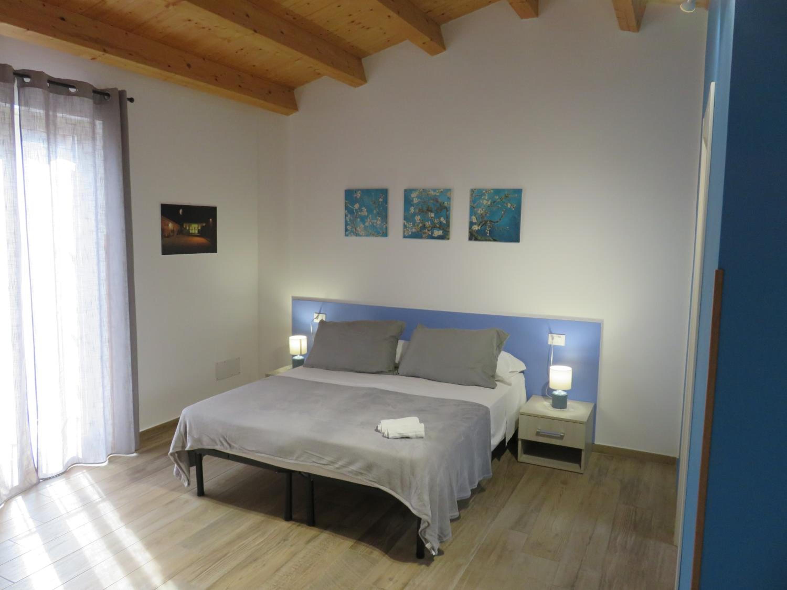 Deluxe Double or Twin Room with Balcony - Photo 5
