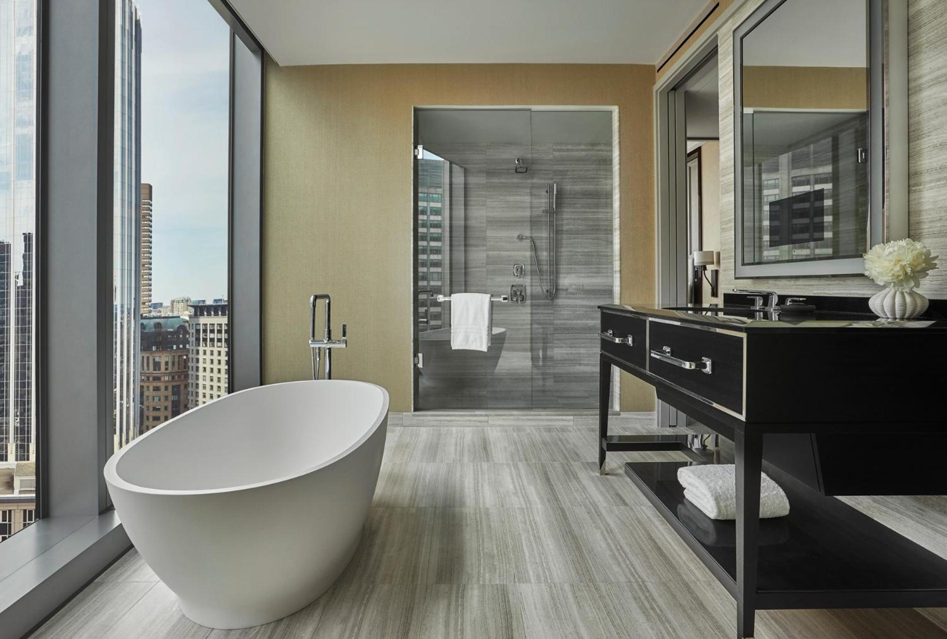 Premier King Room - Photo 3