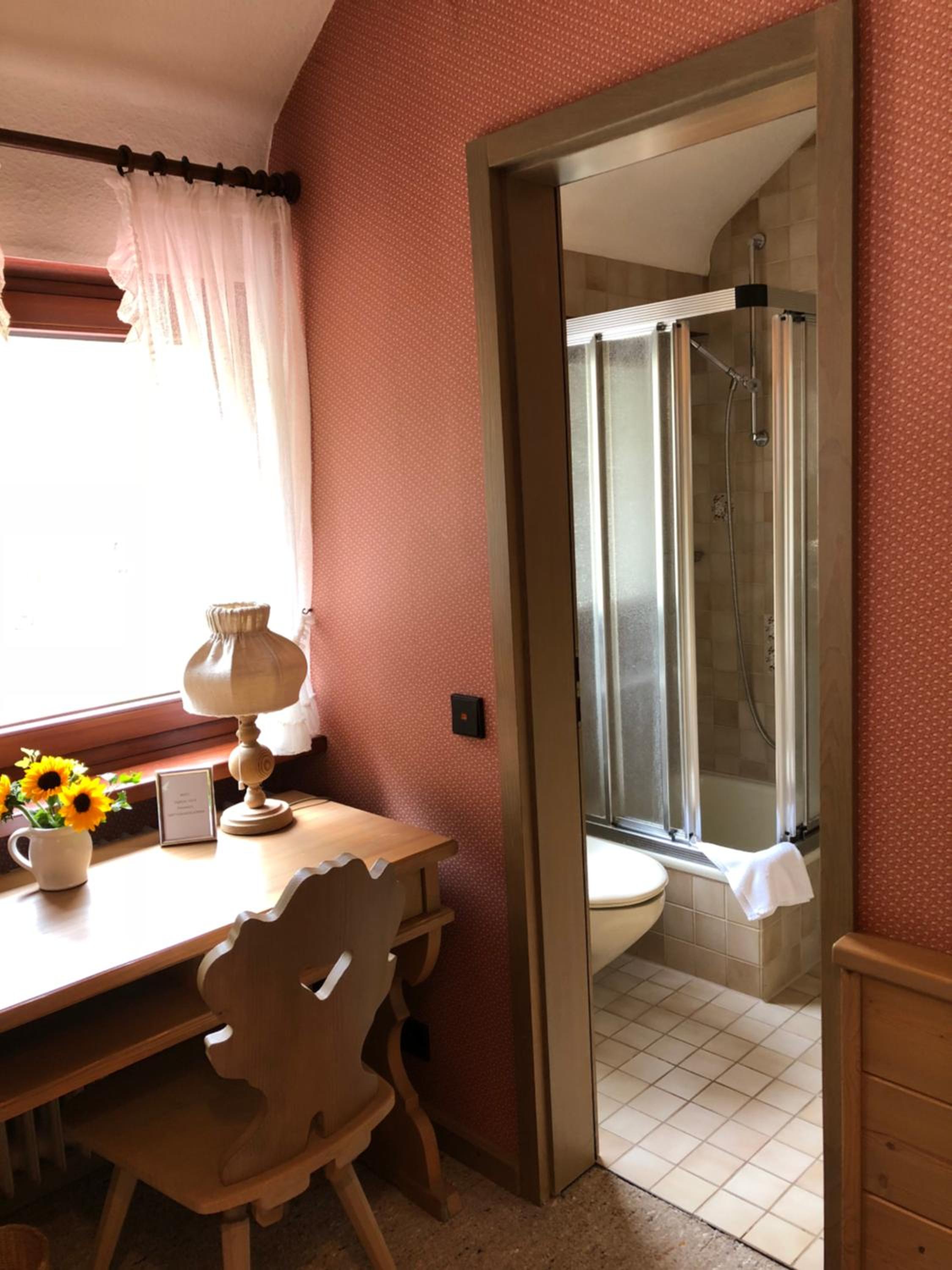 Double Room - Photo 6