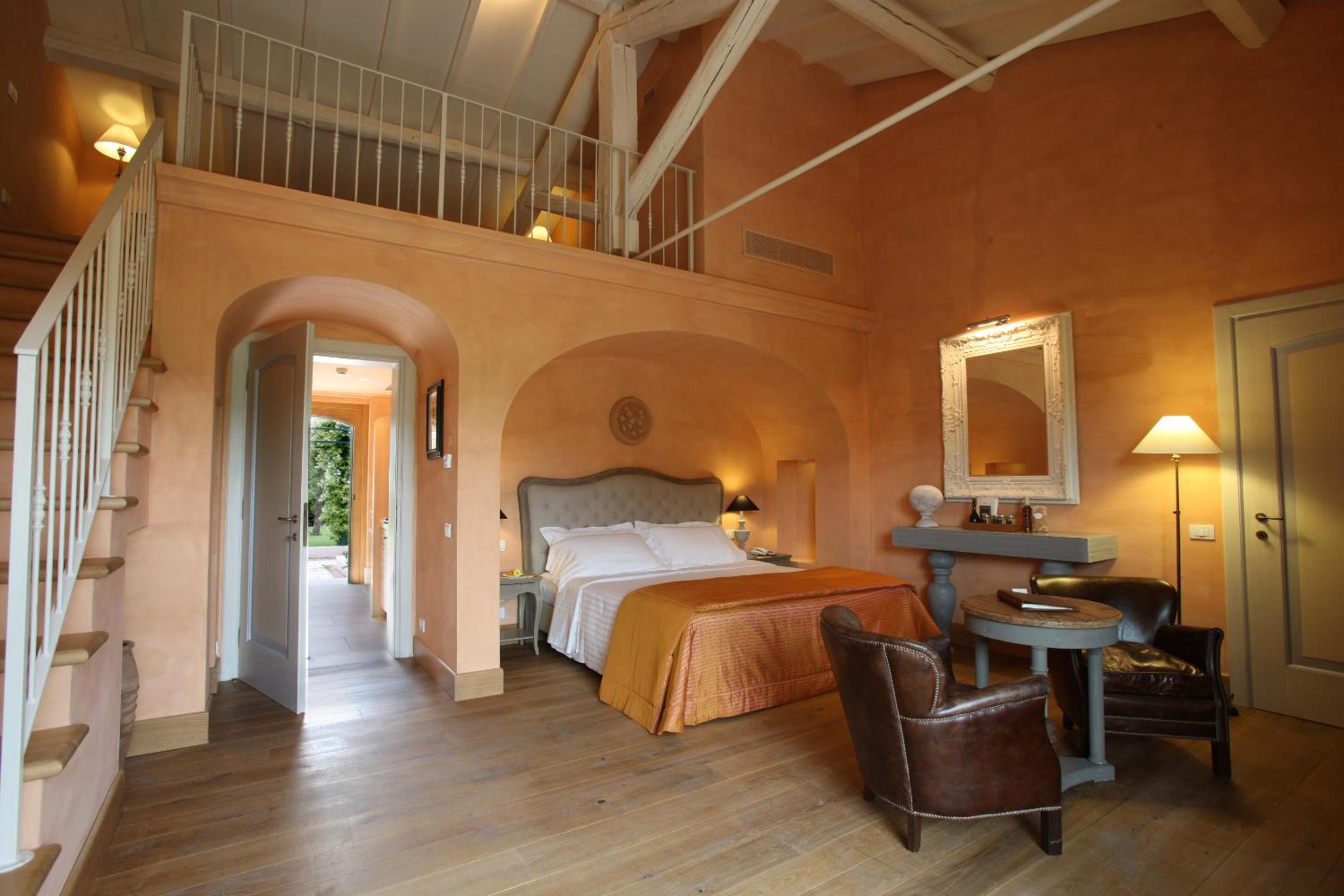 Junior Suite with Private Garden - Photo 1