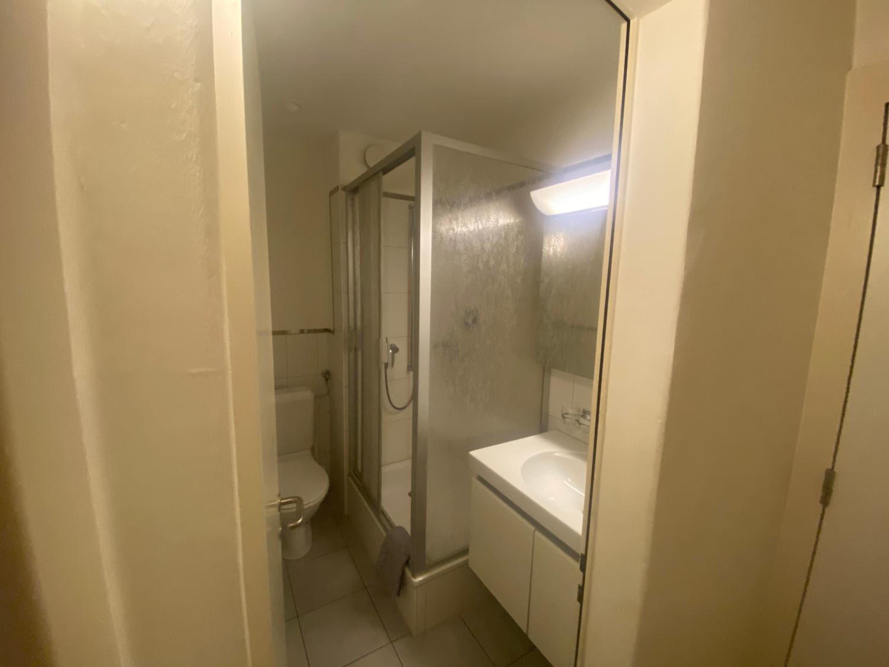 Standard Twin Room photo 2