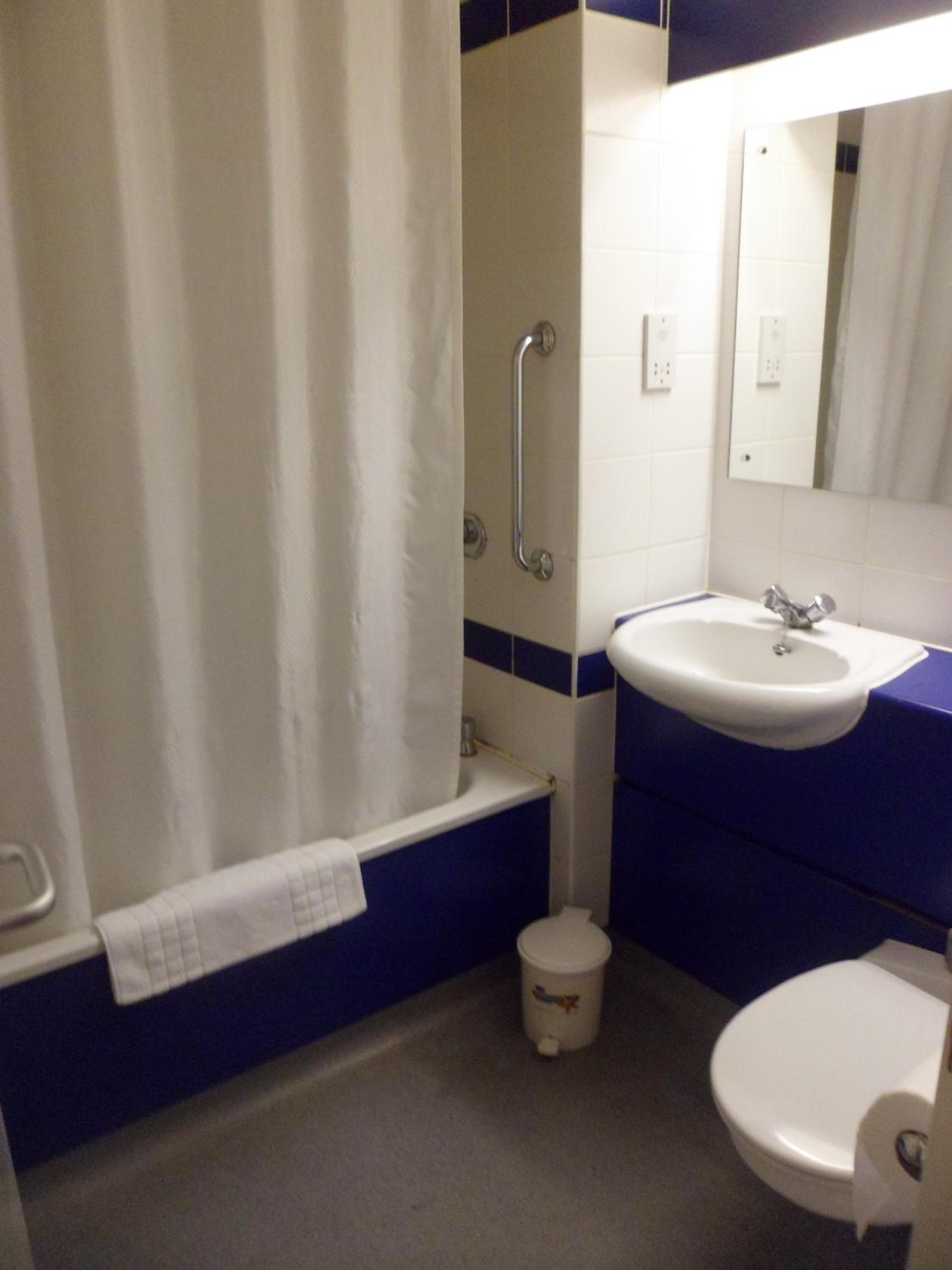 Double or Twin Room photo 2