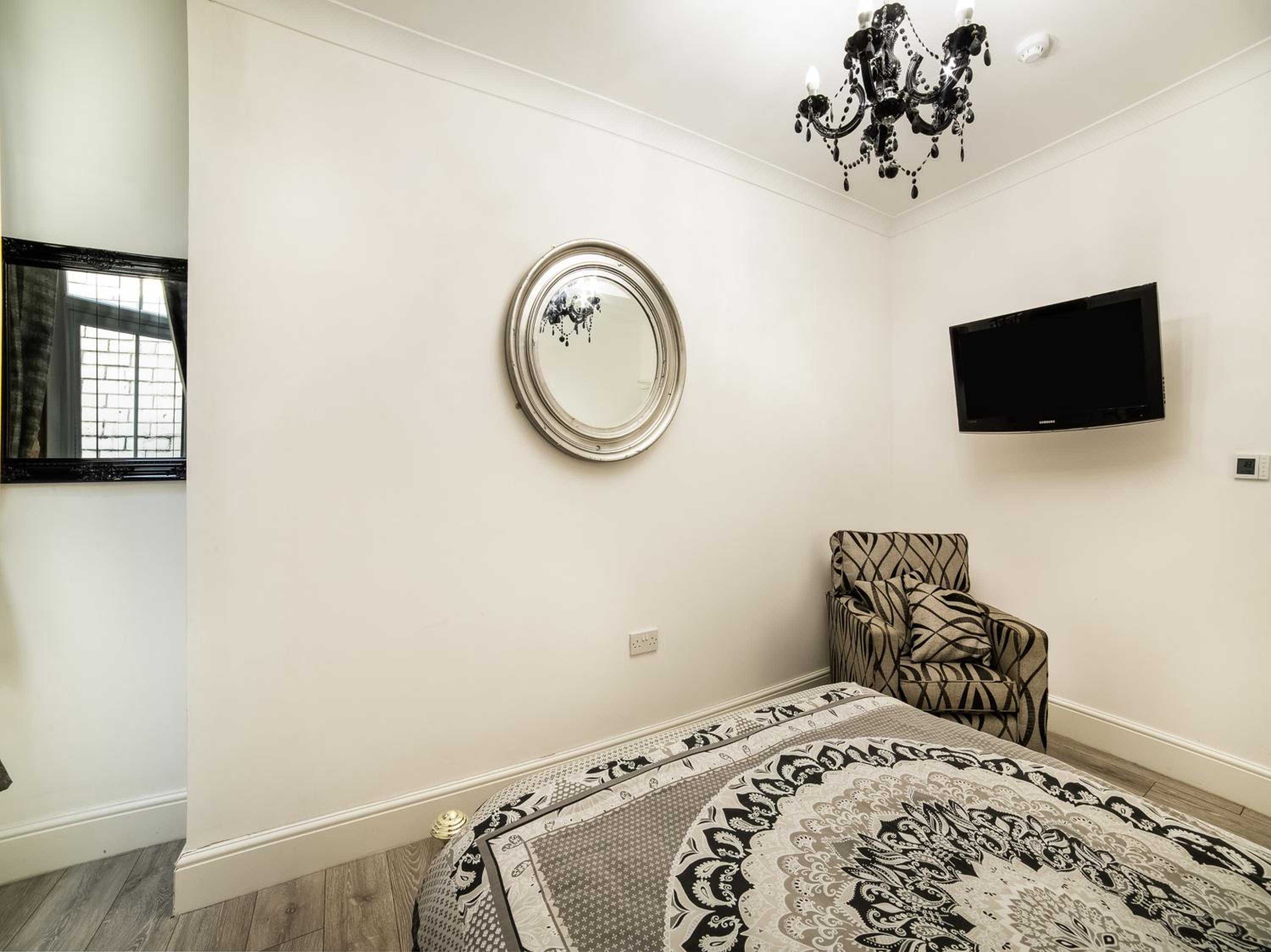 Deluxe Double Room - Photo 2