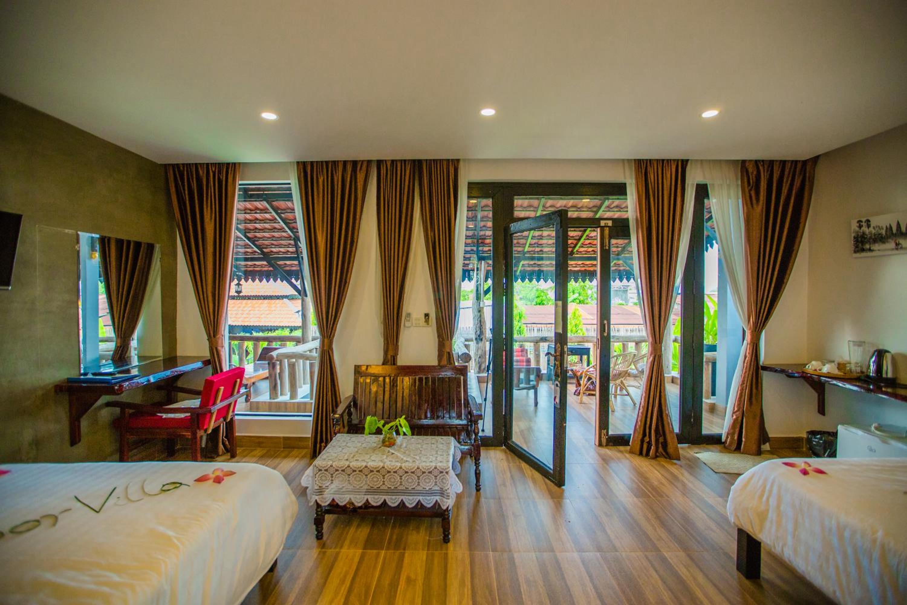 Deluxe Twin Room with Terrace Pool View - Photo 1