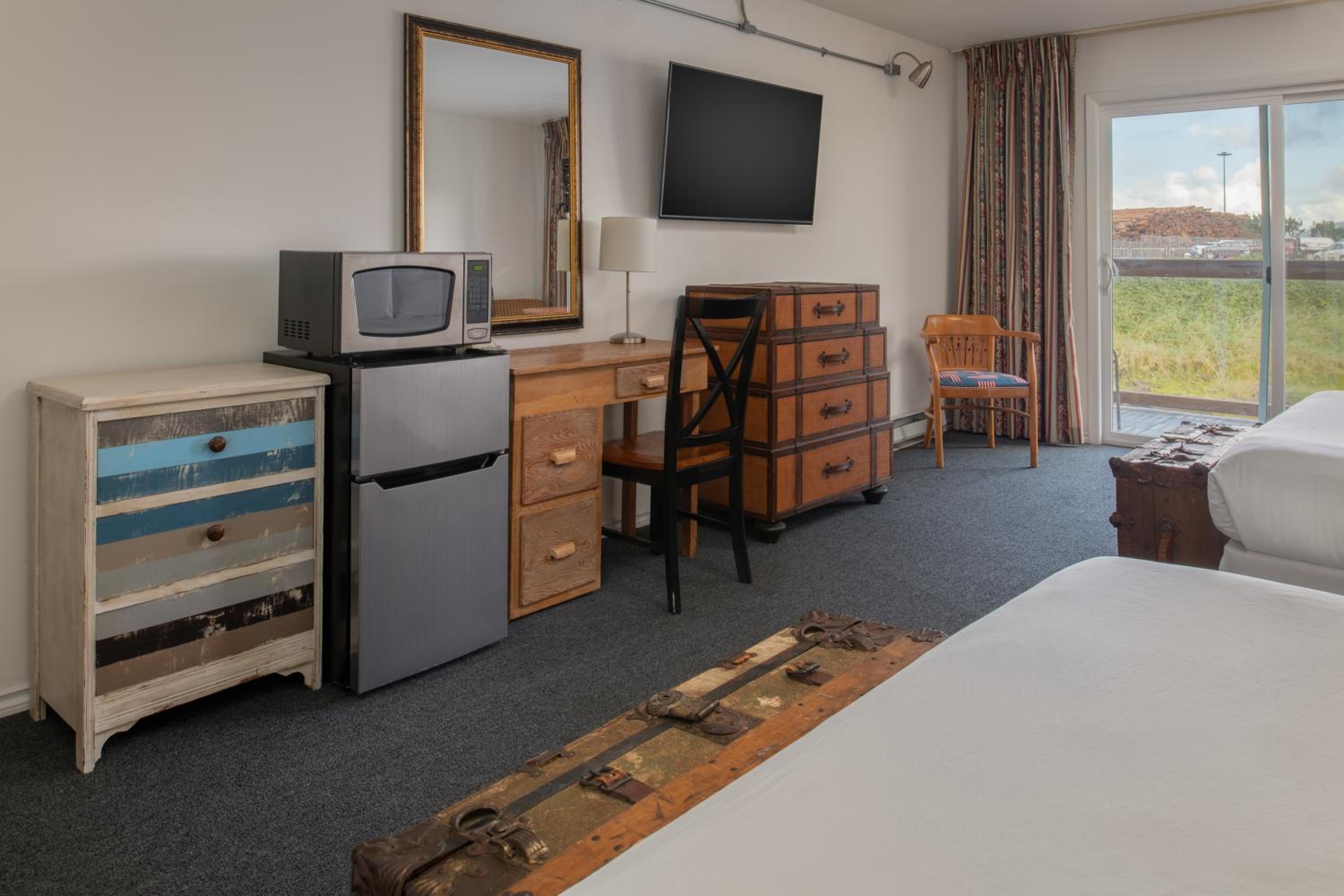 Premium Two Queen Theme Room with Marina View and Balcony (No Pets Allowed)