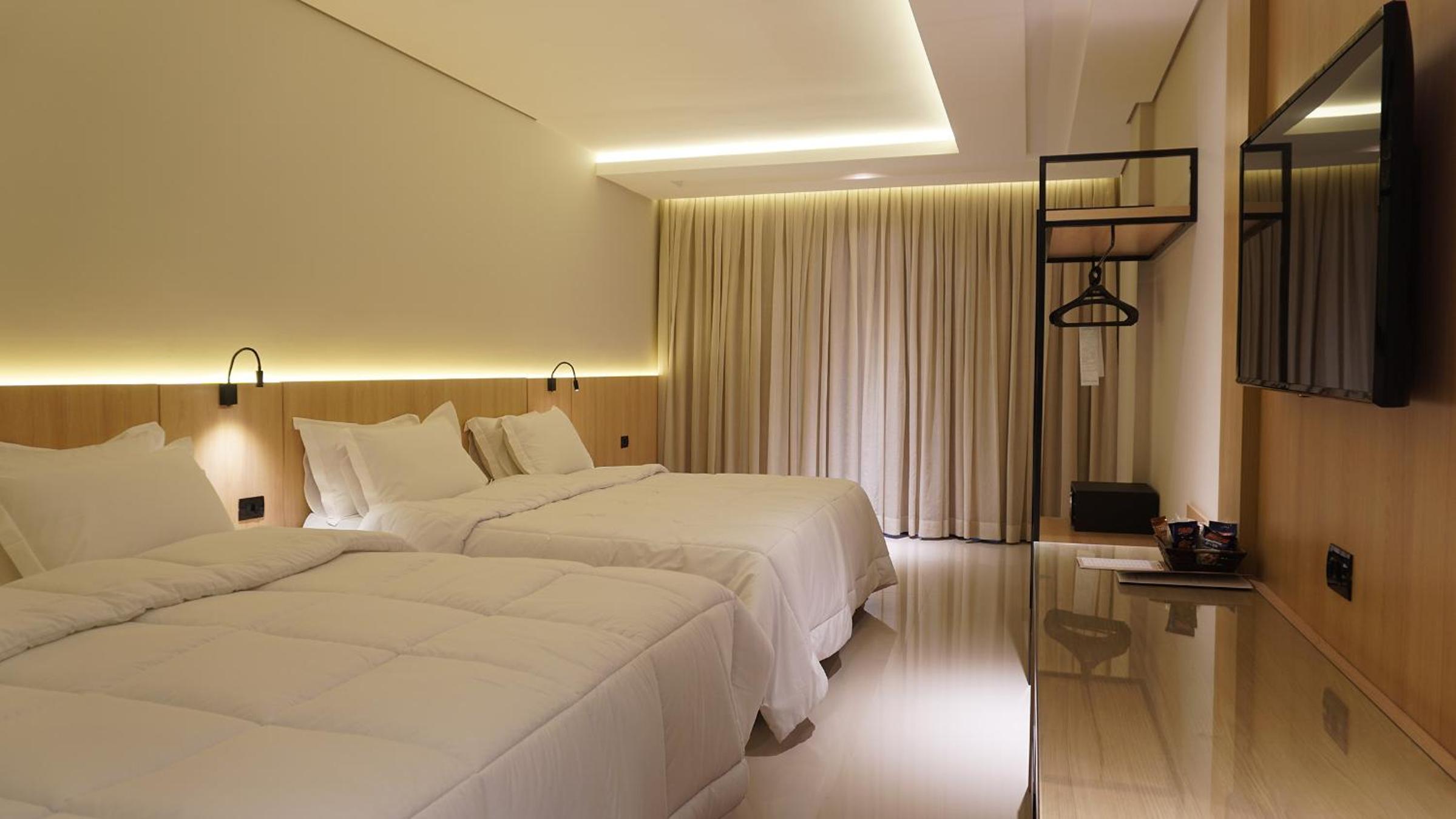 Premium Triple Room - Photo 2