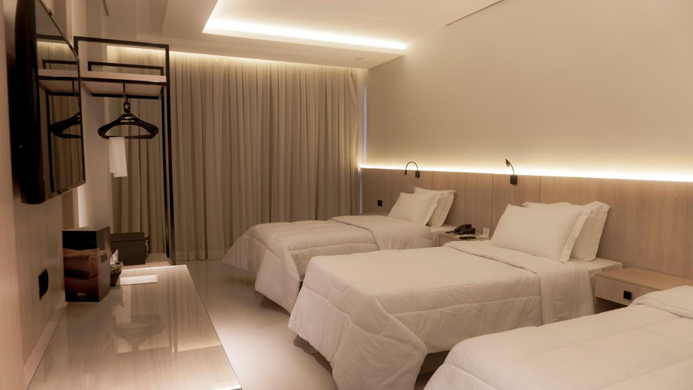 Premium Triple Room - Photo 3