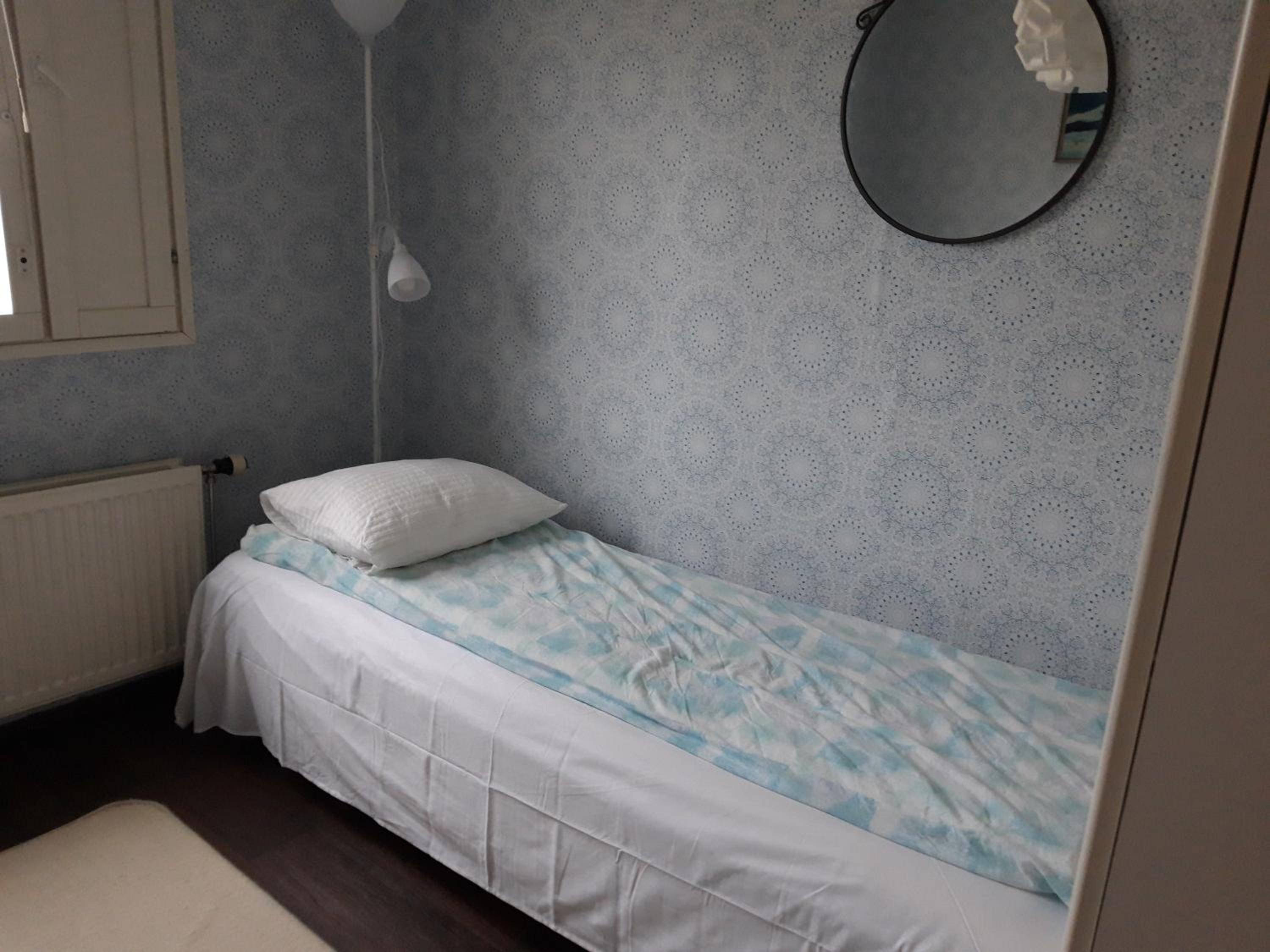 Two-Bedroom Apartment - Photo 3