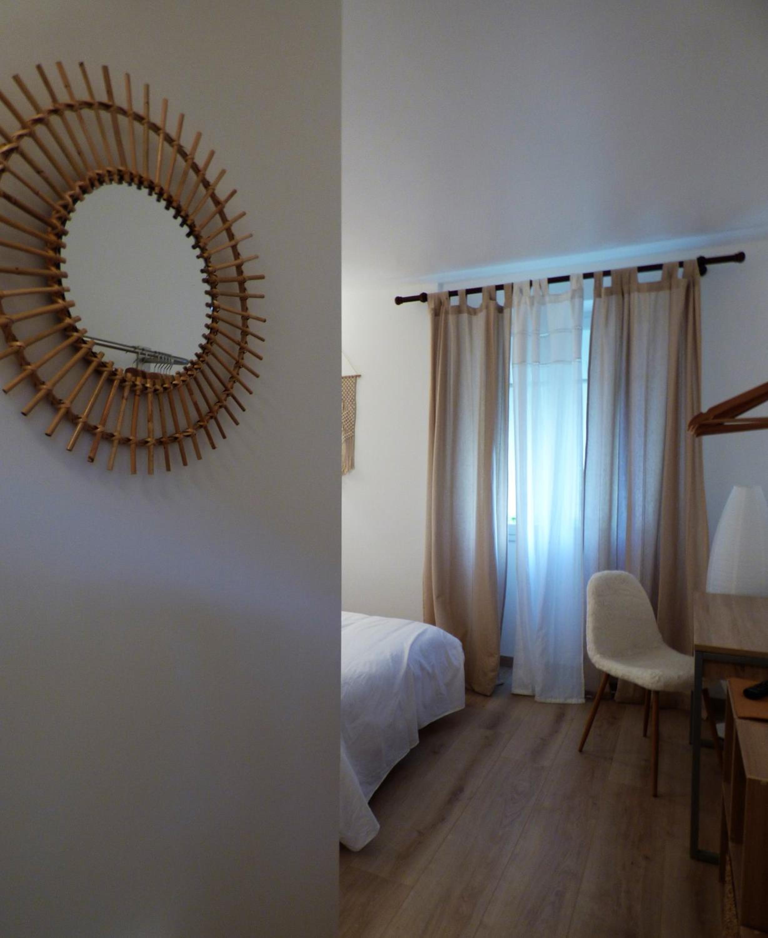 Double Room - Photo 4