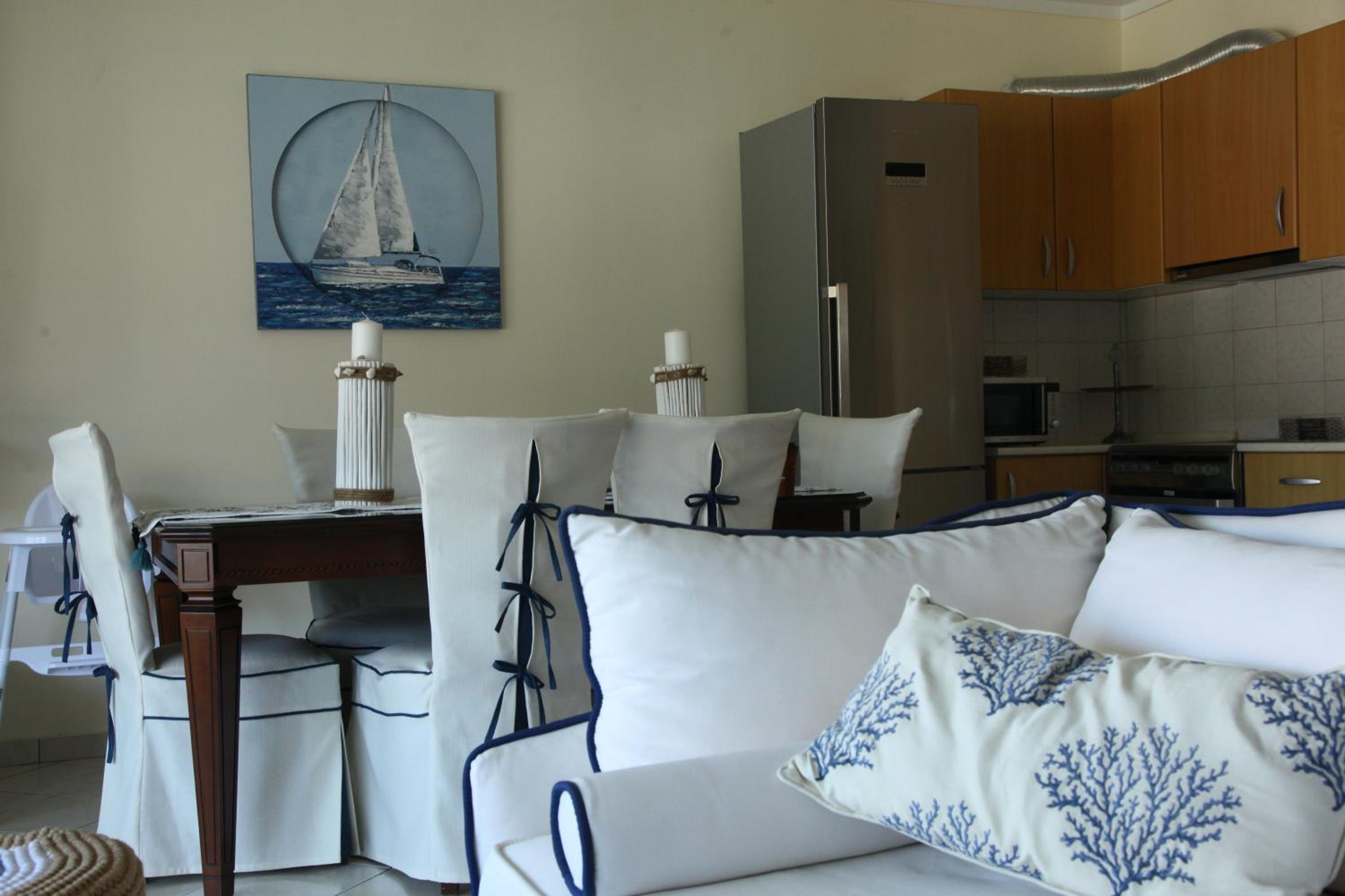 Apartment photo 2