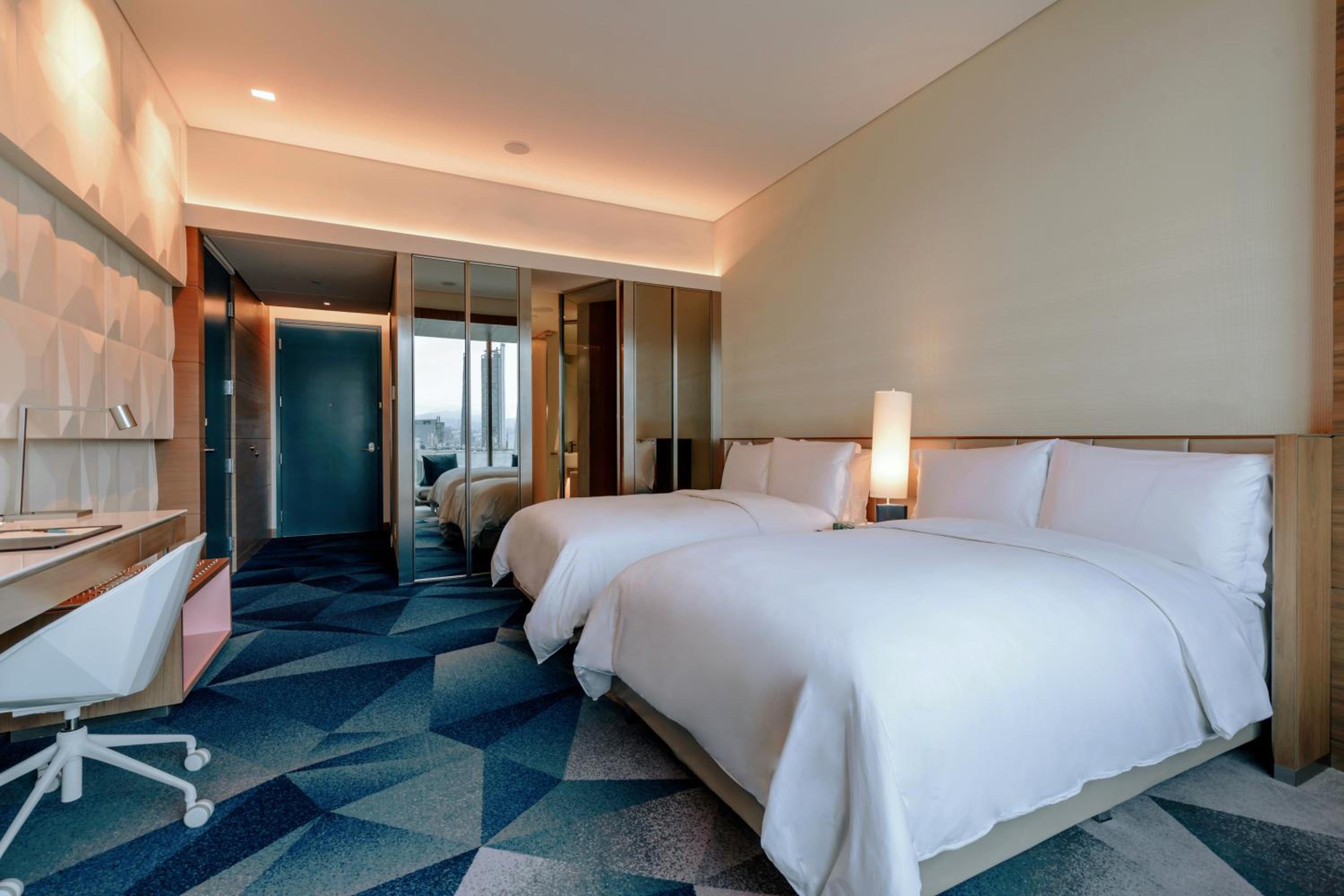 Superior Room with Two Double Beds and View