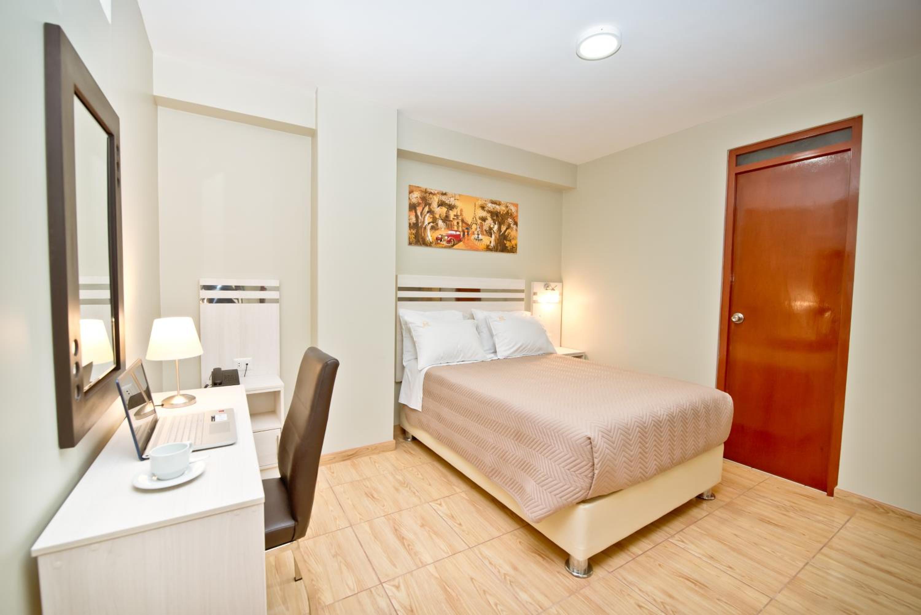 Small Double Room photo 3