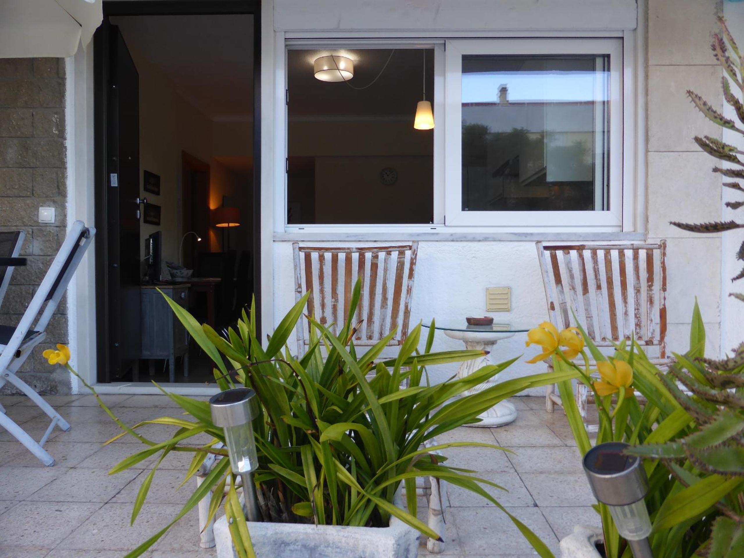 Apartment with Terrace- no River View - Photo 25