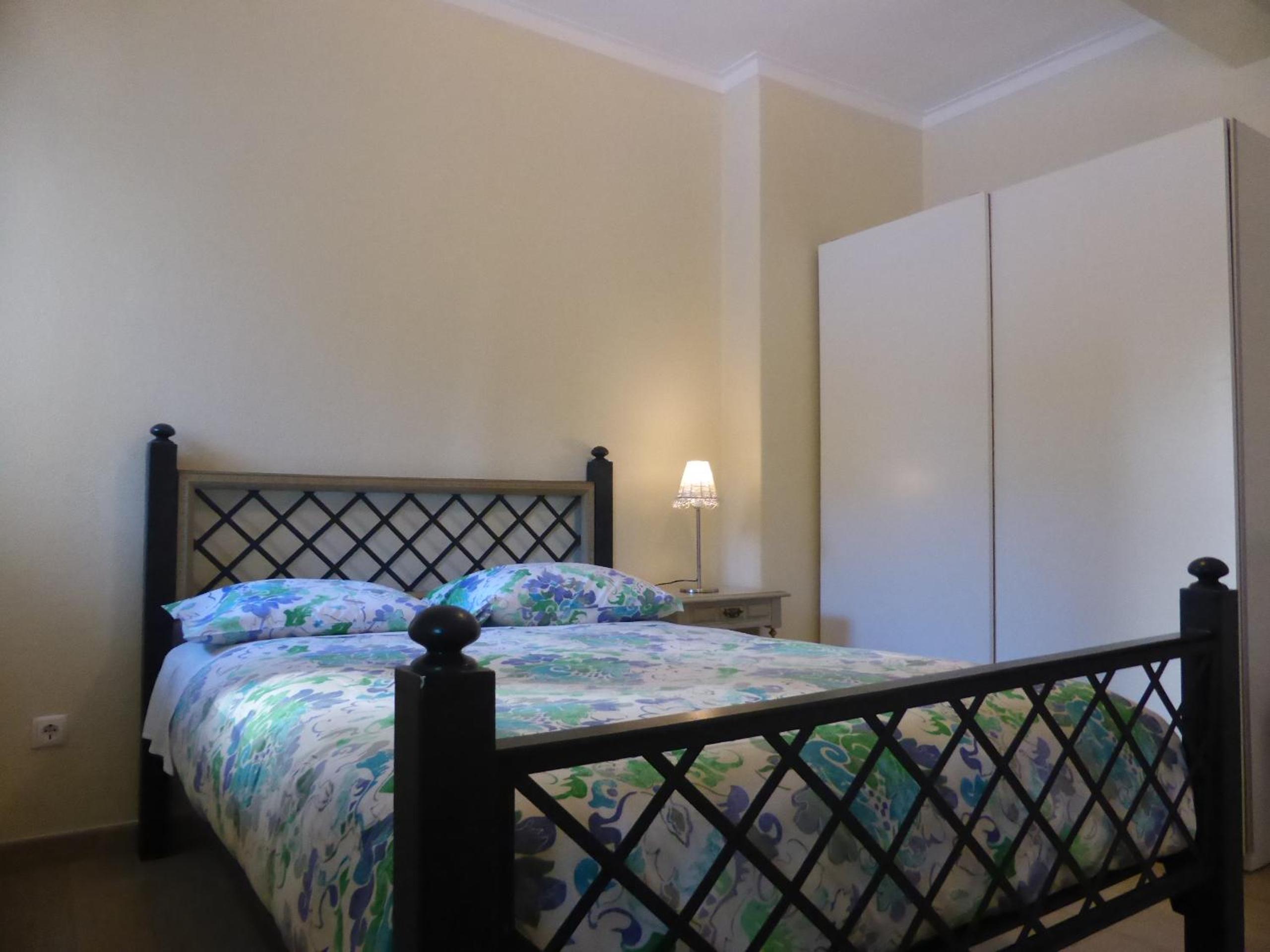 Apartment with Terrace- no River View - Photo 7