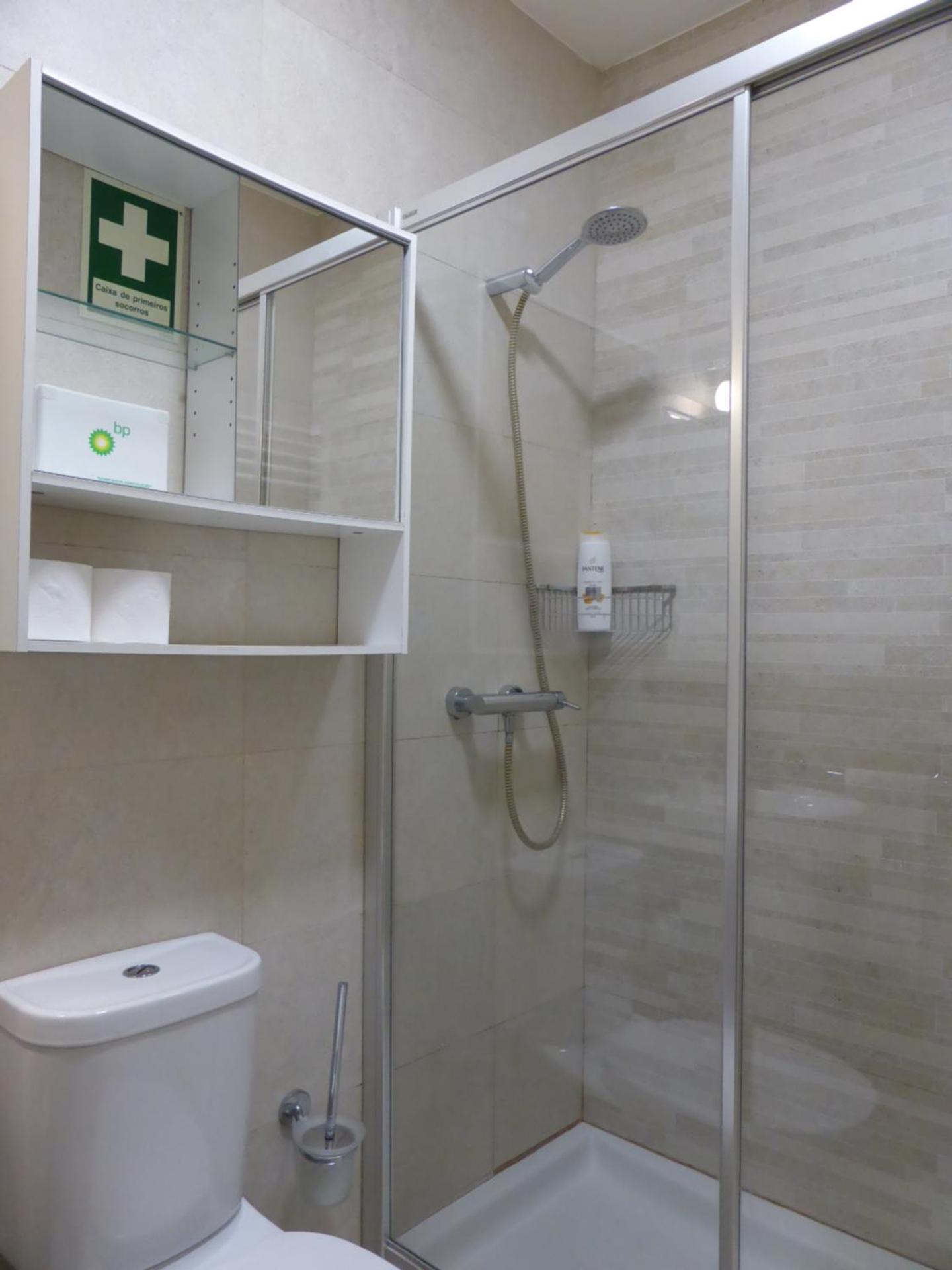 Apartment with Terrace- no River View - Photo 21