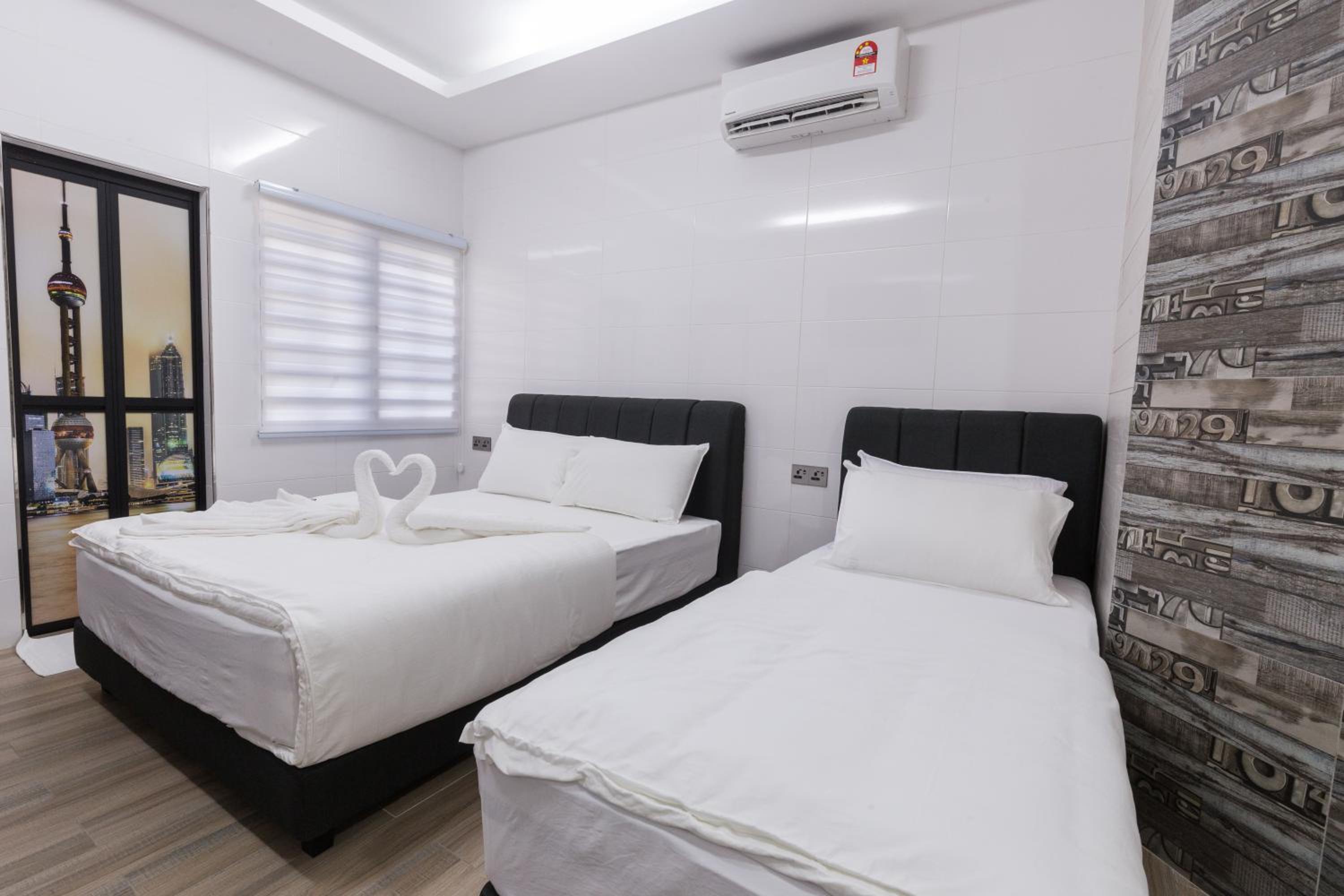 Deluxe Triple Room - Photo 5