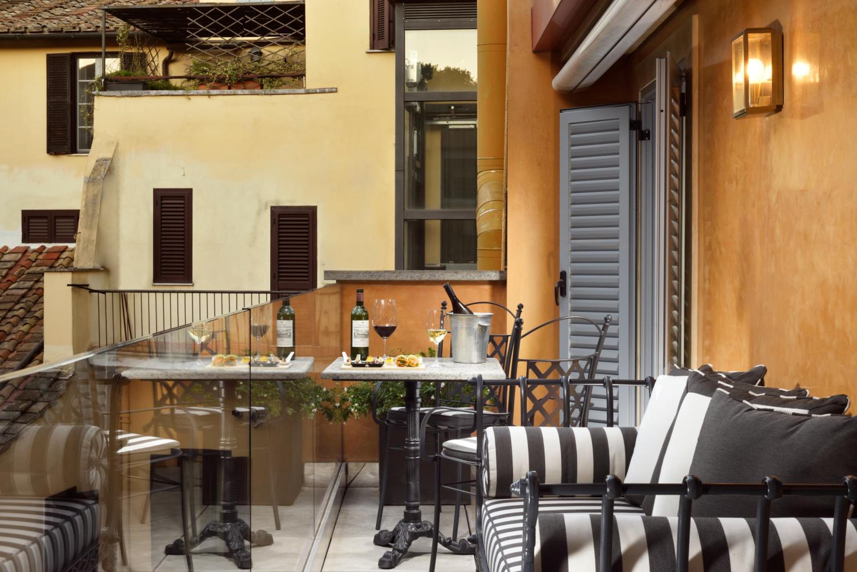 Suite with Balcony photo 3