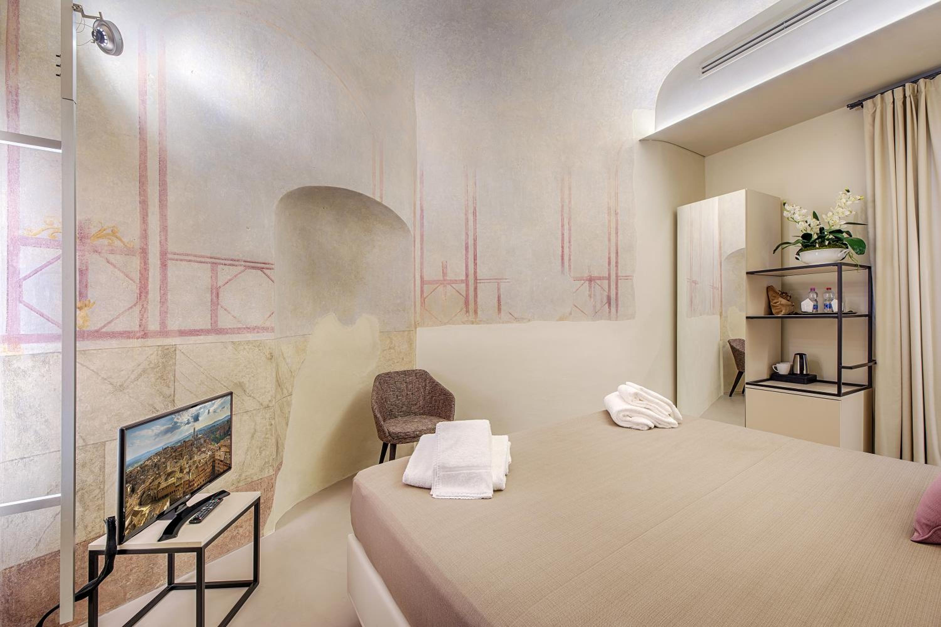 Superior Double or Twin Room - Photo 6
