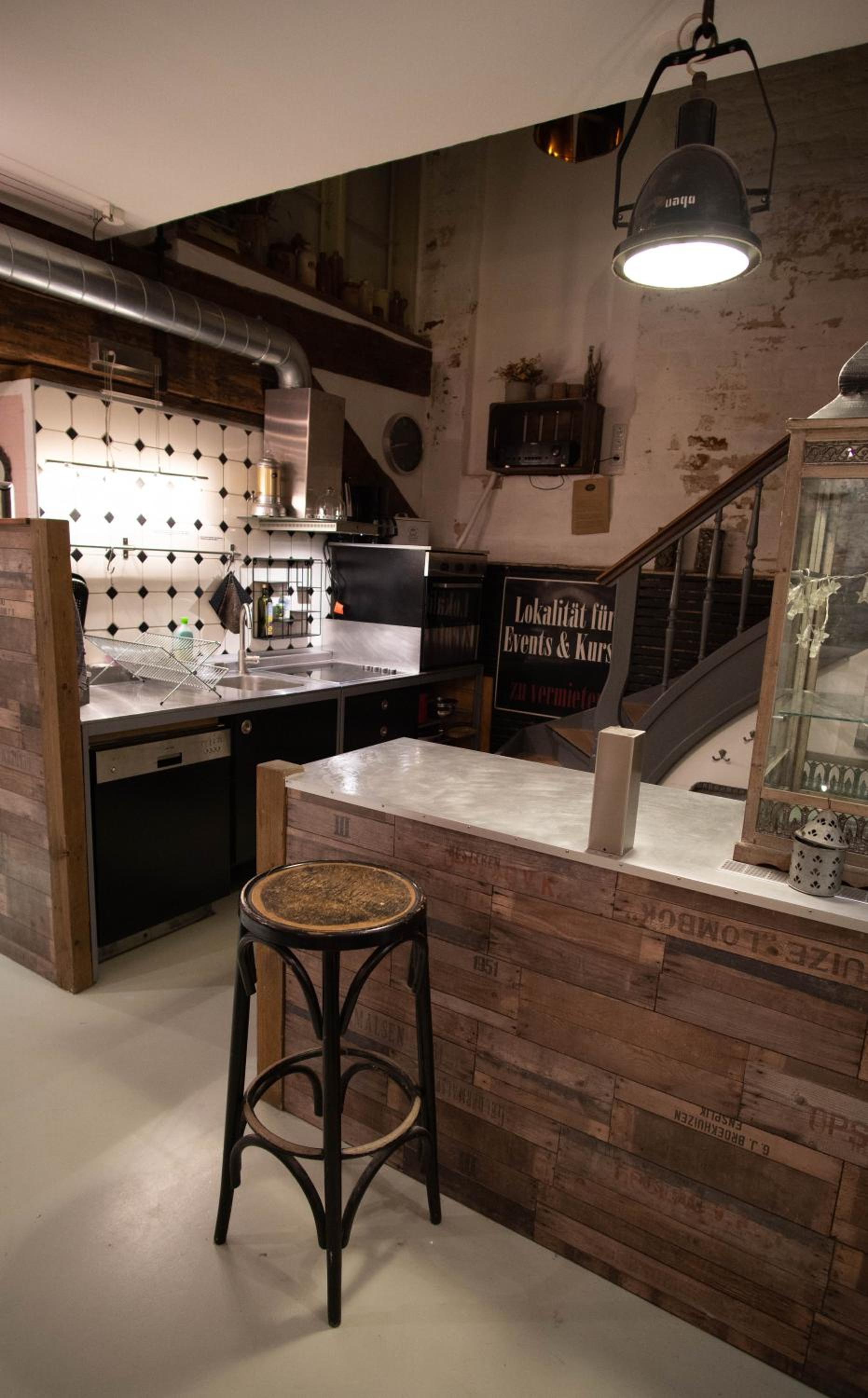 Loft - Photo 13