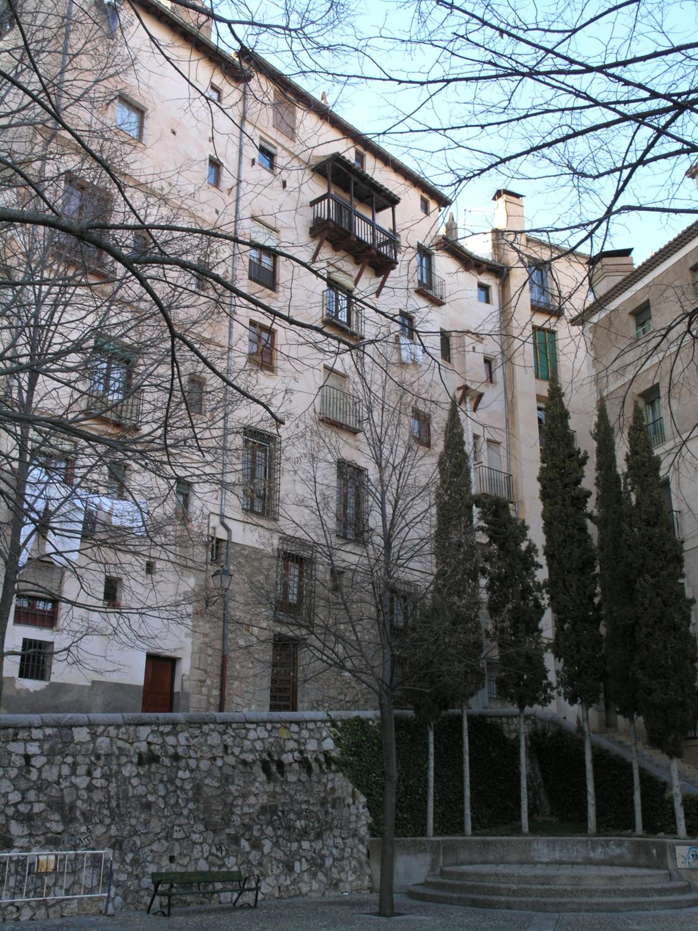 Three-Bedroom Apartment - Photo 61
