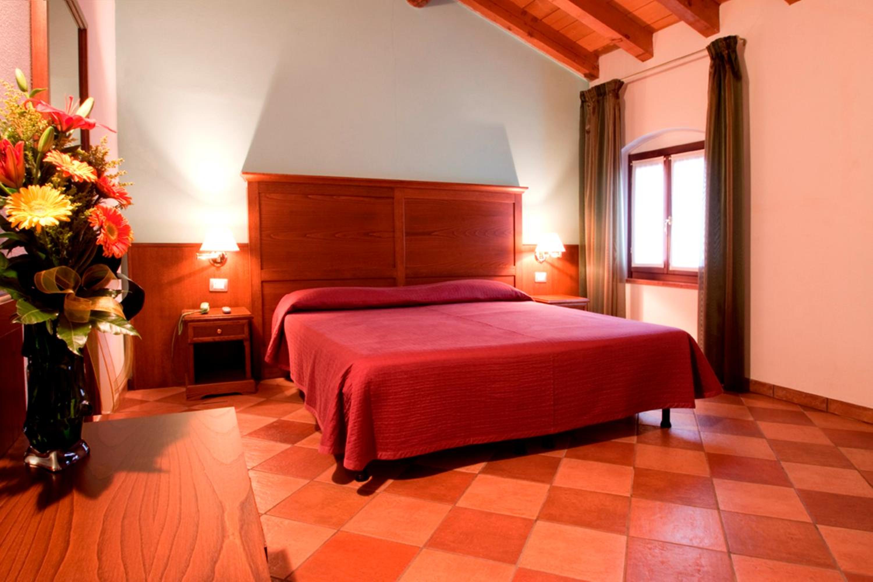 Double Room with Daily Pool Access  - Photo 5