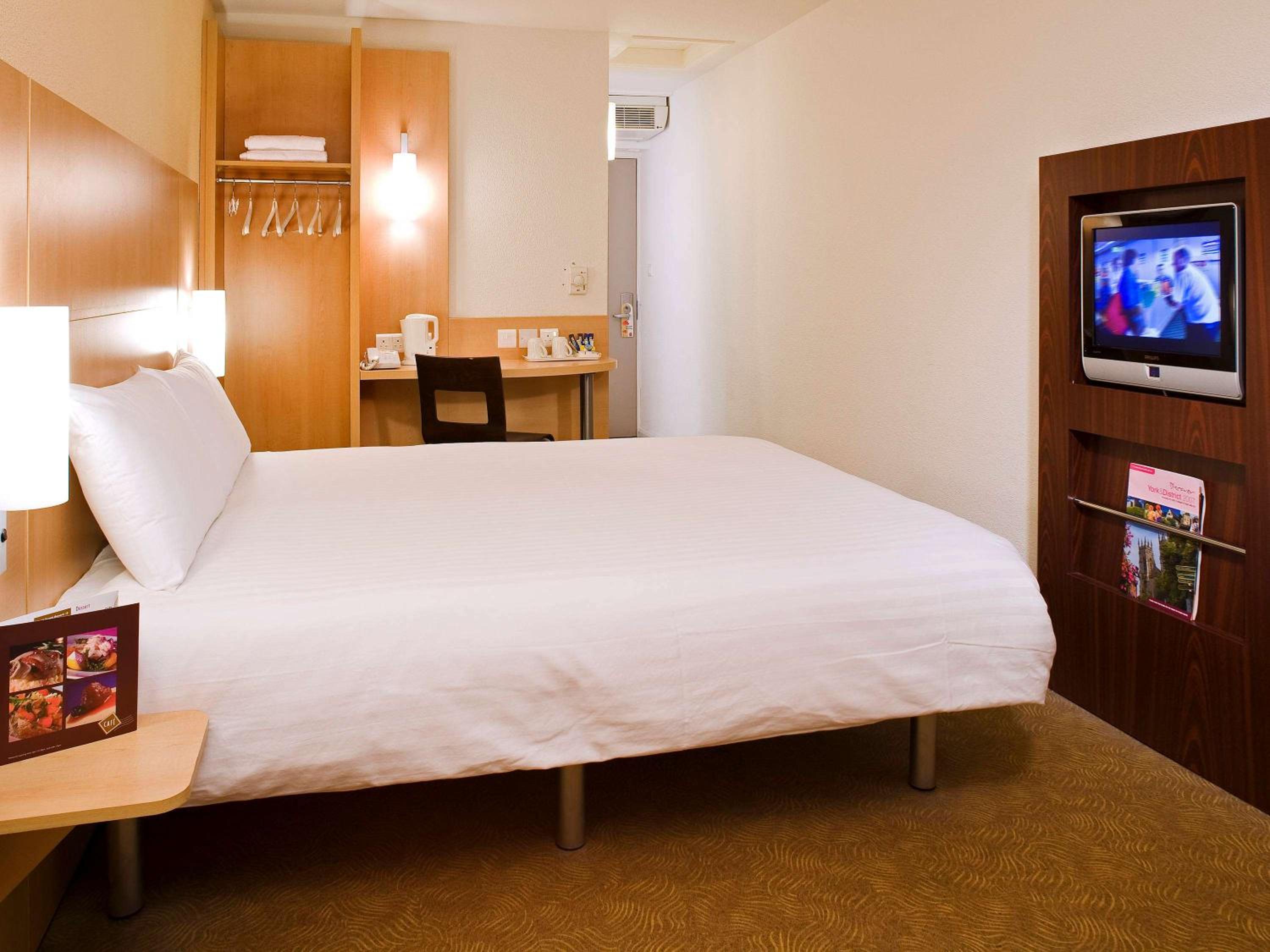 Double Room - Photo 15