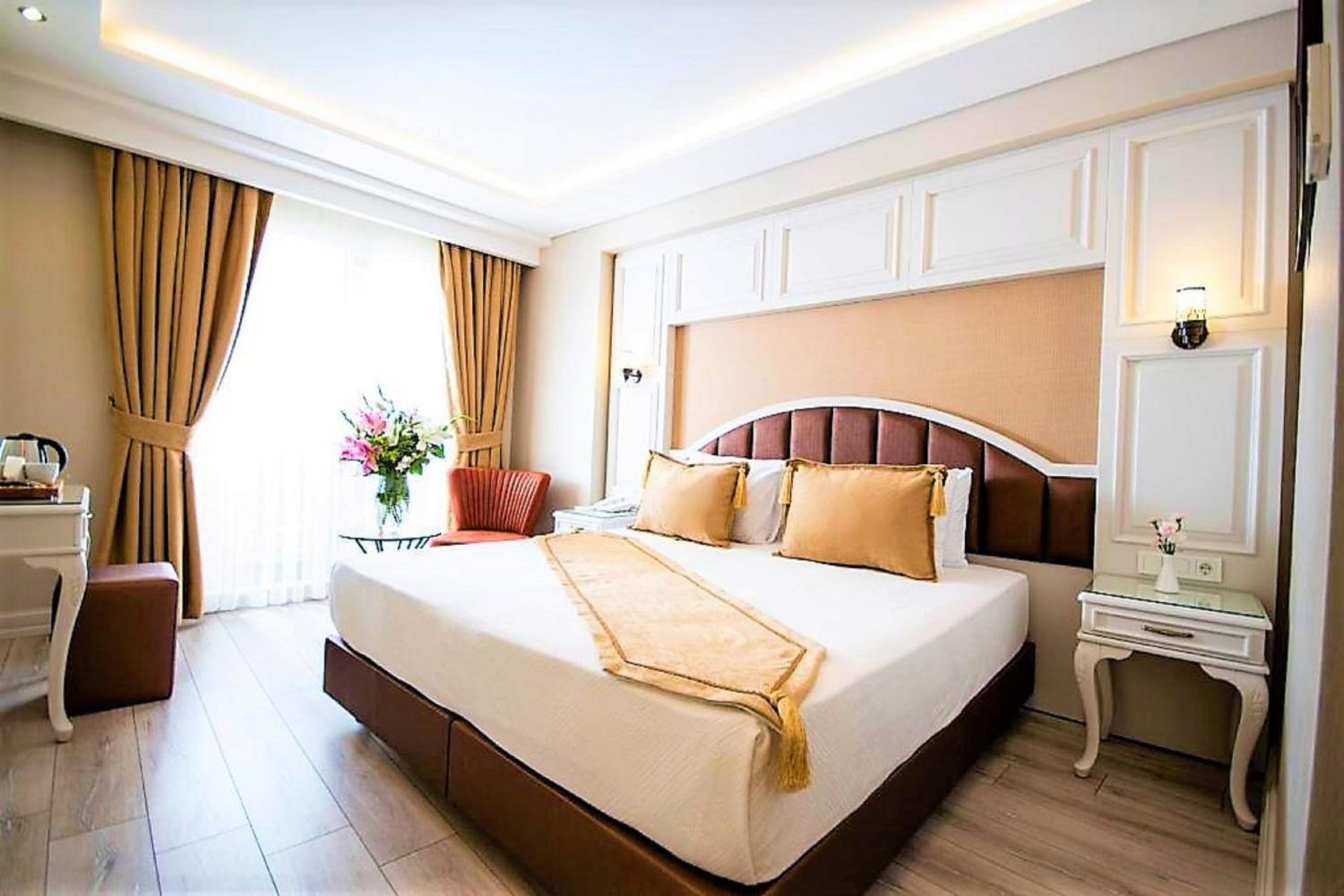 Double or Twin Room photo 2