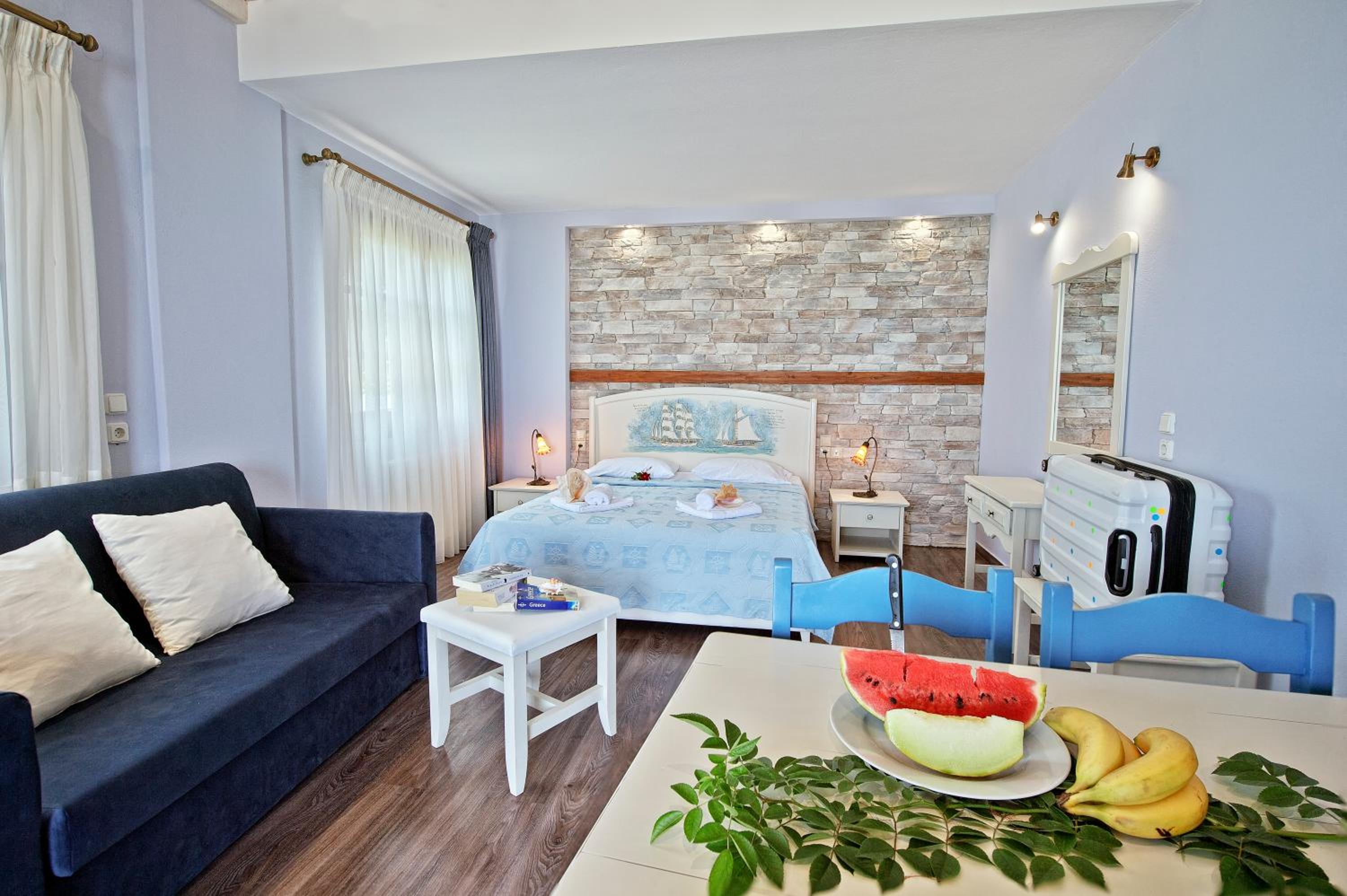 Studio Apartment with Sea View