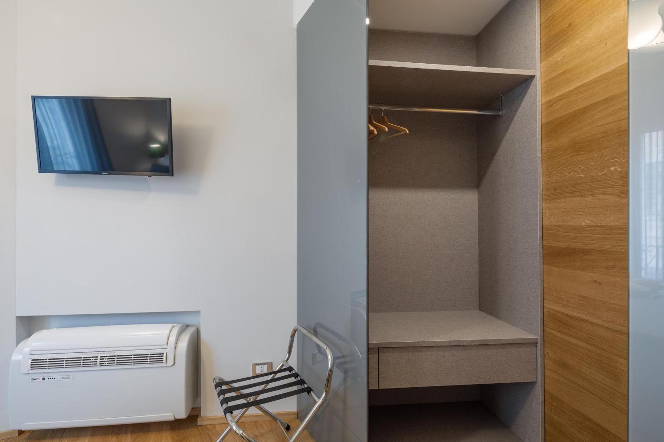 Apartment - Photo 23