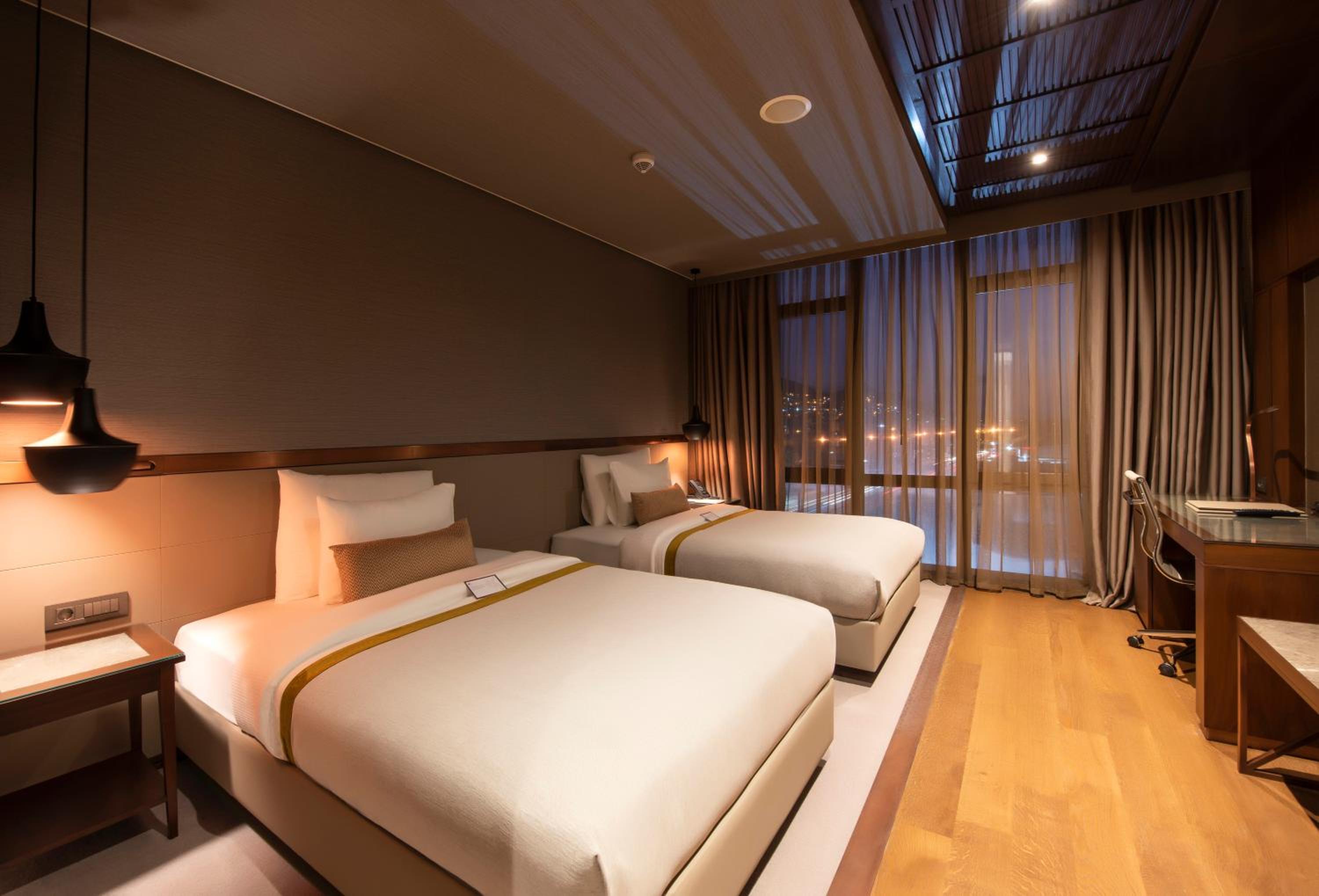 Executive Suite