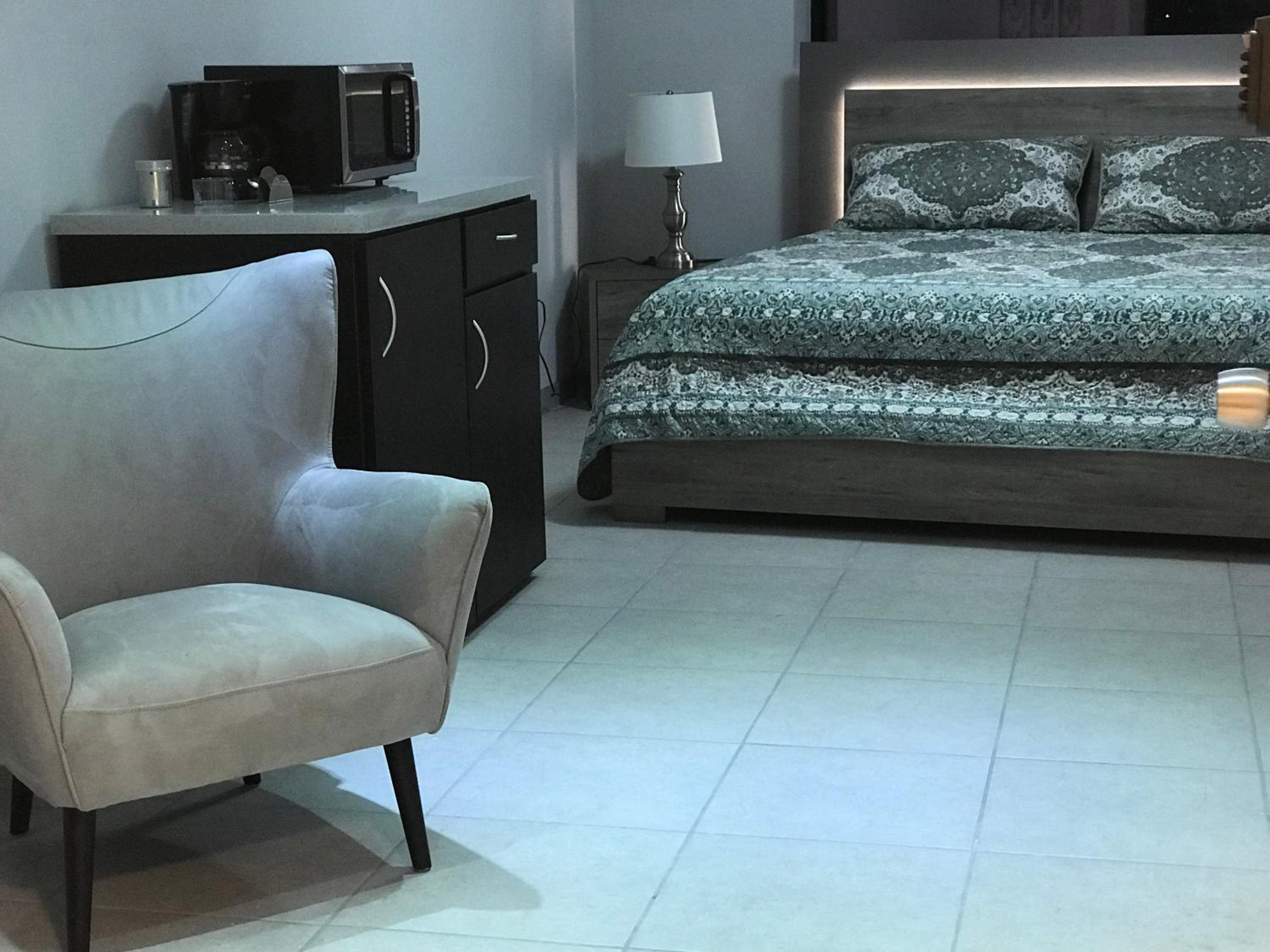 Studio Apartment photo 1